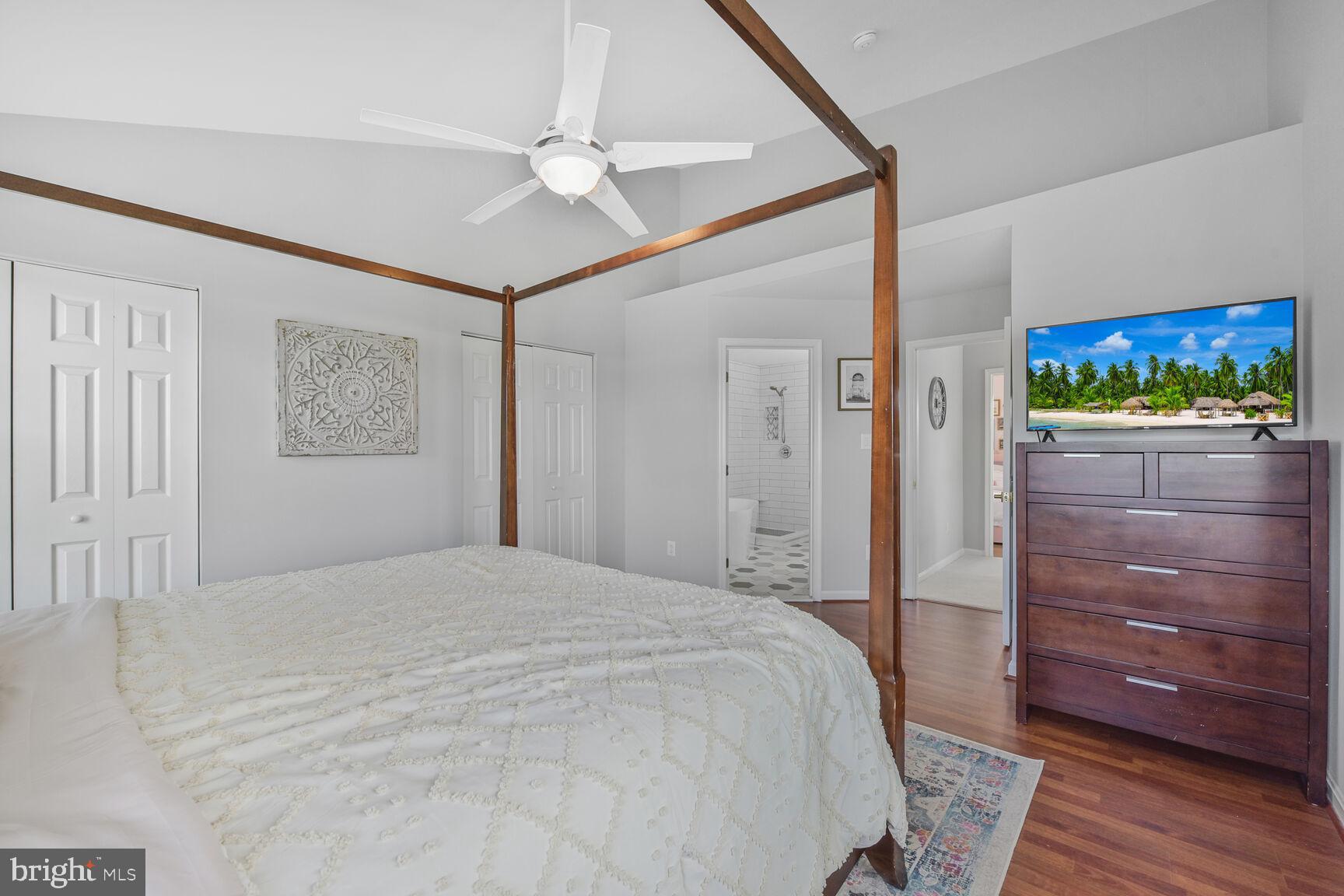 SOUTH RIDING - Residential