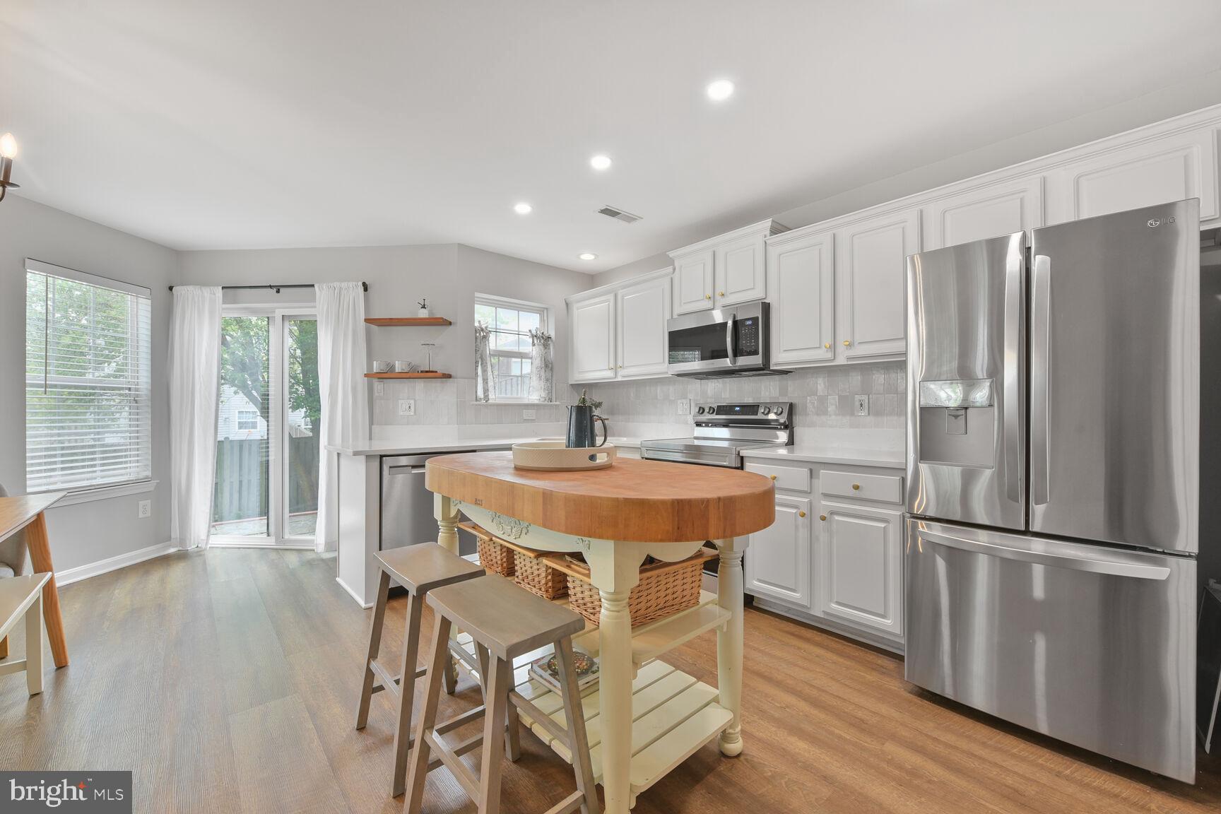 SOUTH RIDING - Residential