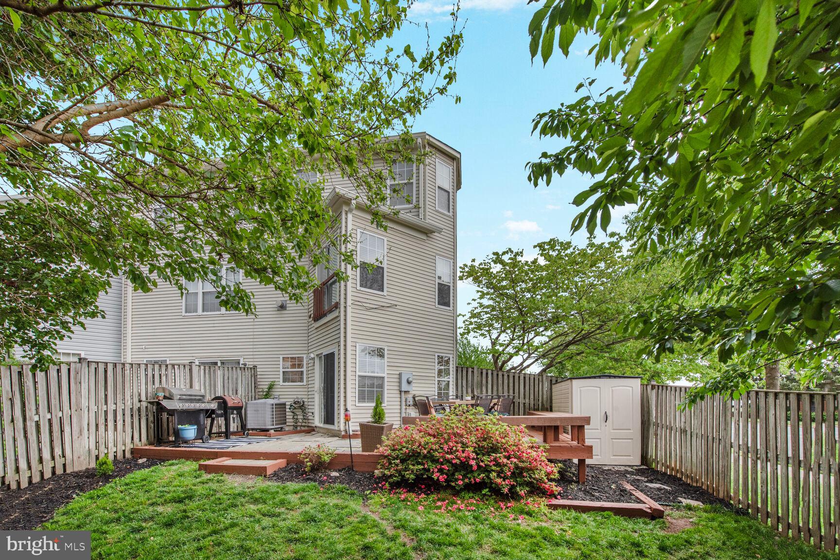 SOUTH RIDING - Residential