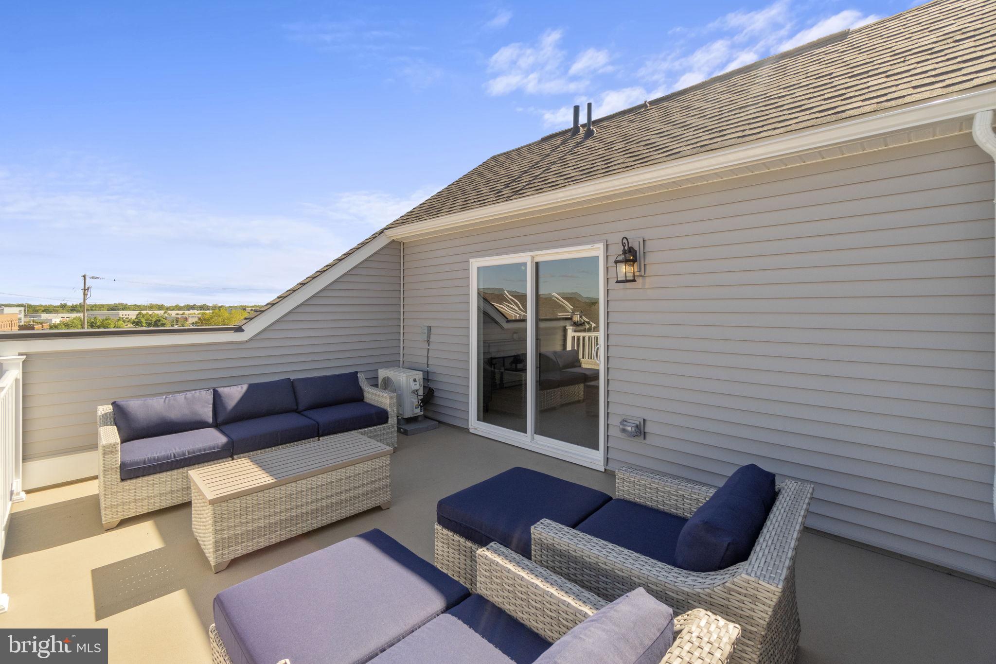 POTOMAC SHORES - Residential