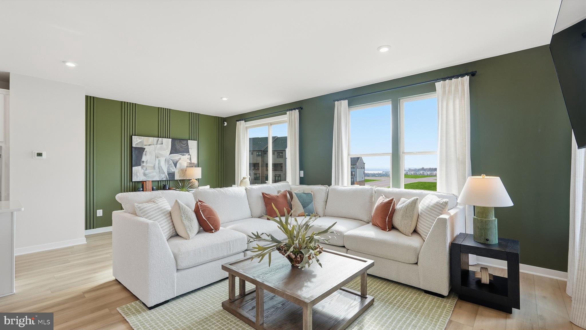 POTOMAC SHORES - Residential