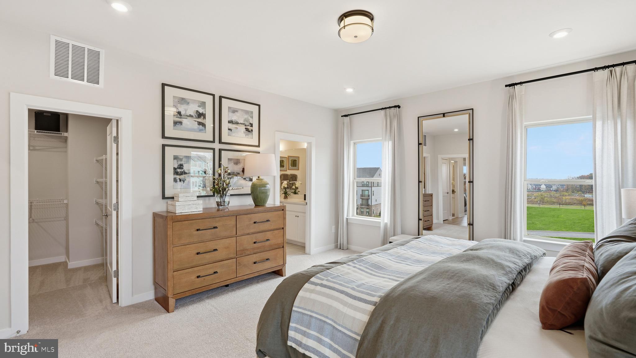 POTOMAC SHORES - Residential