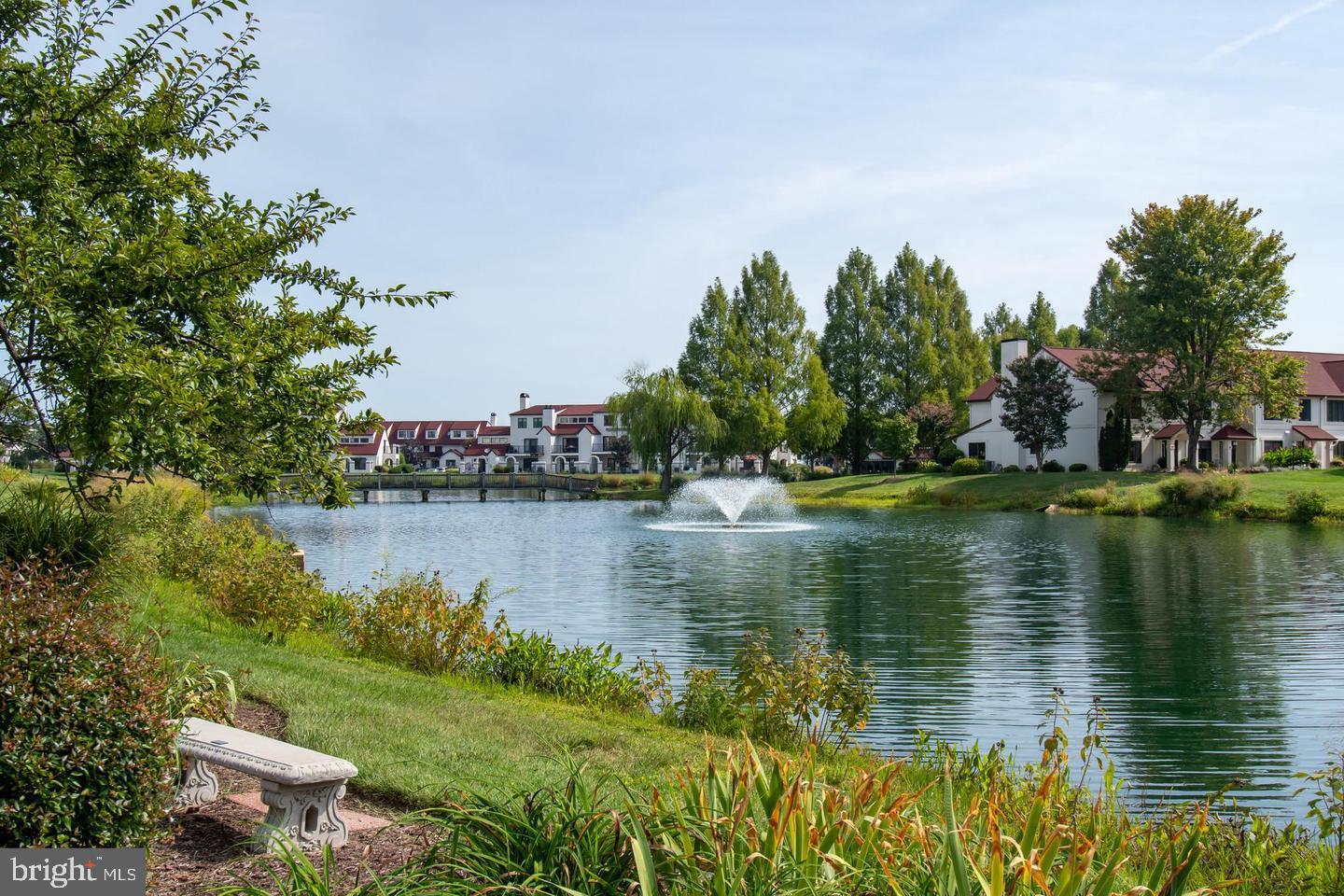 QUEENS LANDING - Residential