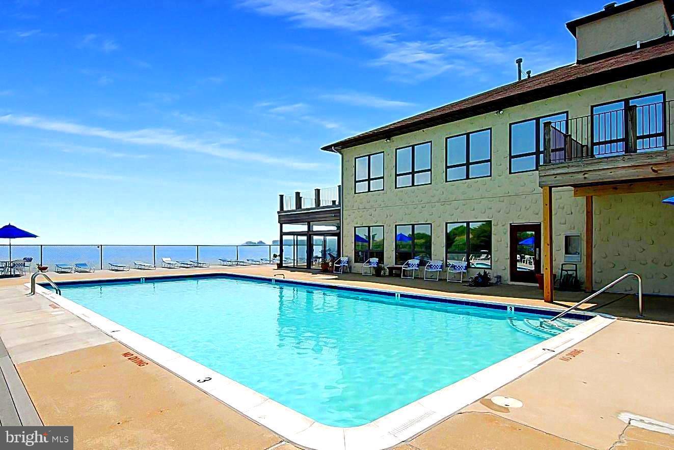 QUEENS LANDING - Residential