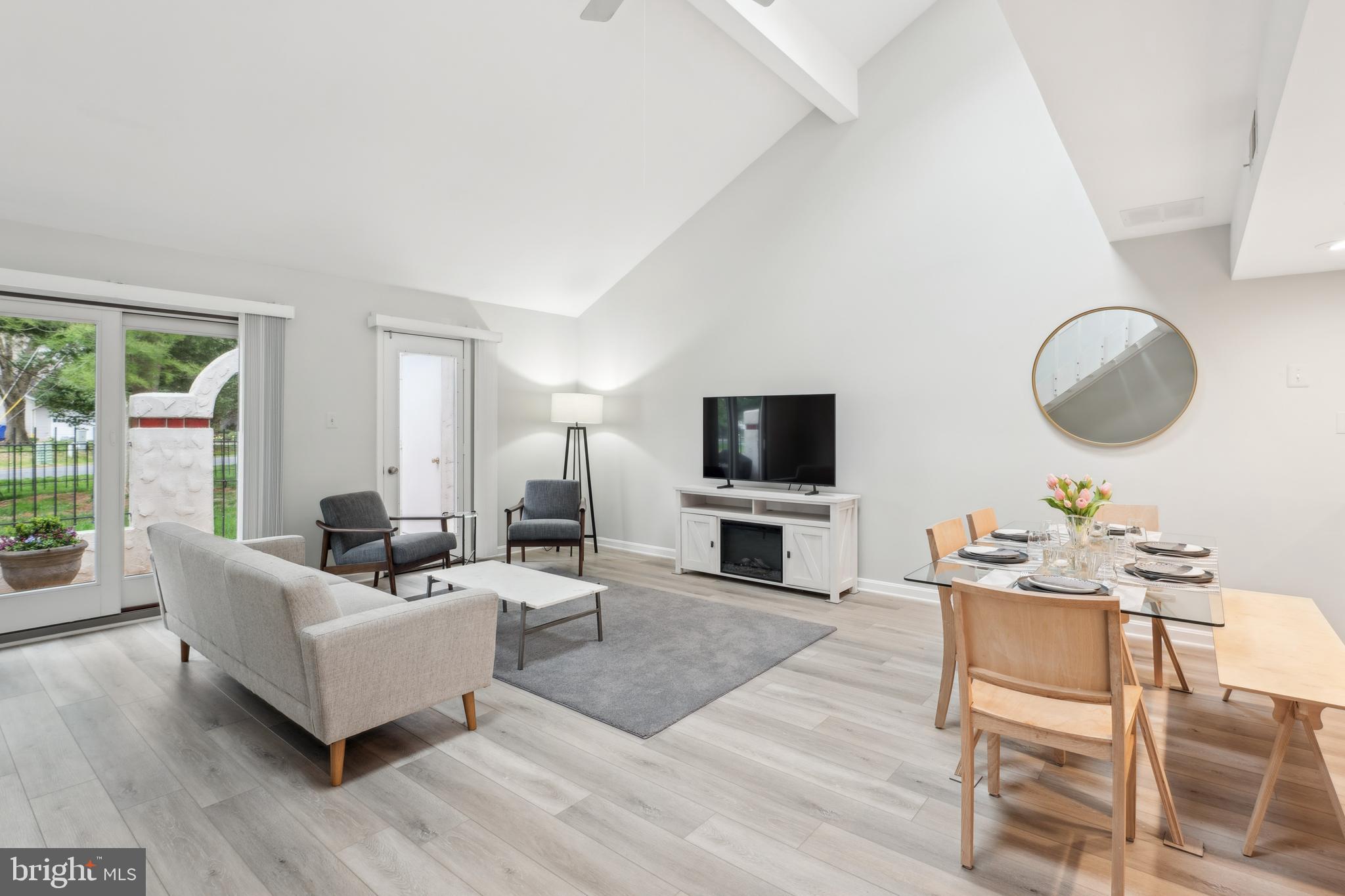 3 QUEEN VICTORIA WAY A