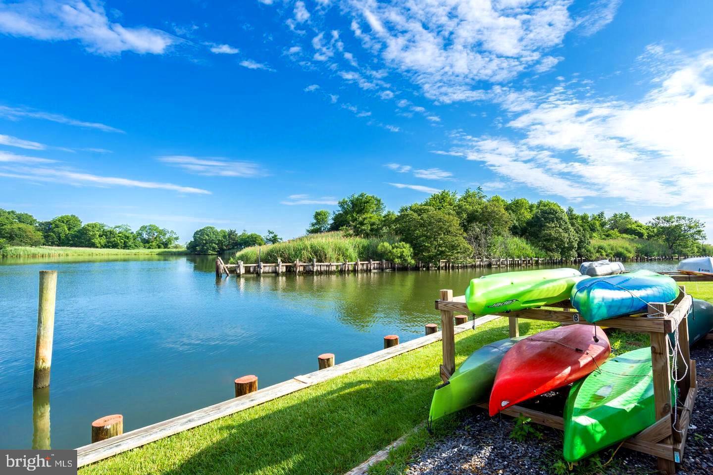 QUEENS LANDING - Residential