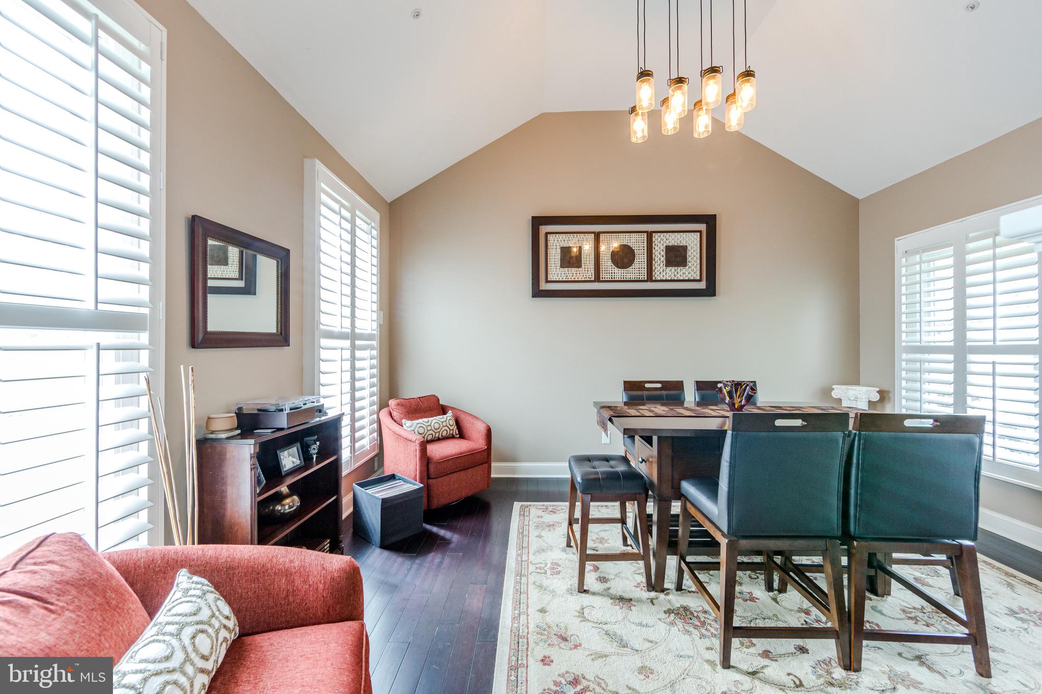 SWEDESFORD CHASE - Residential