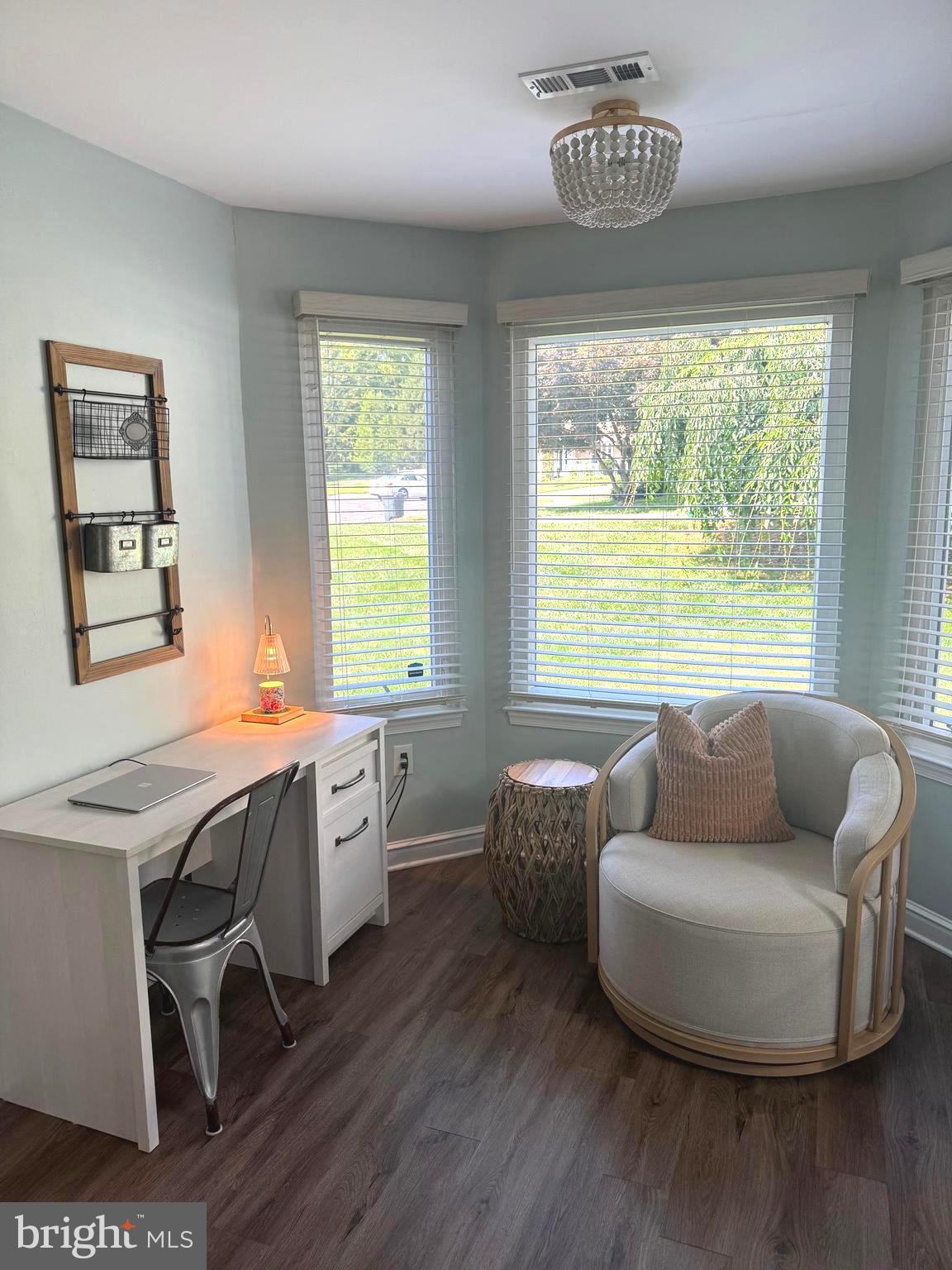 100 ACRE WOODS - Residential