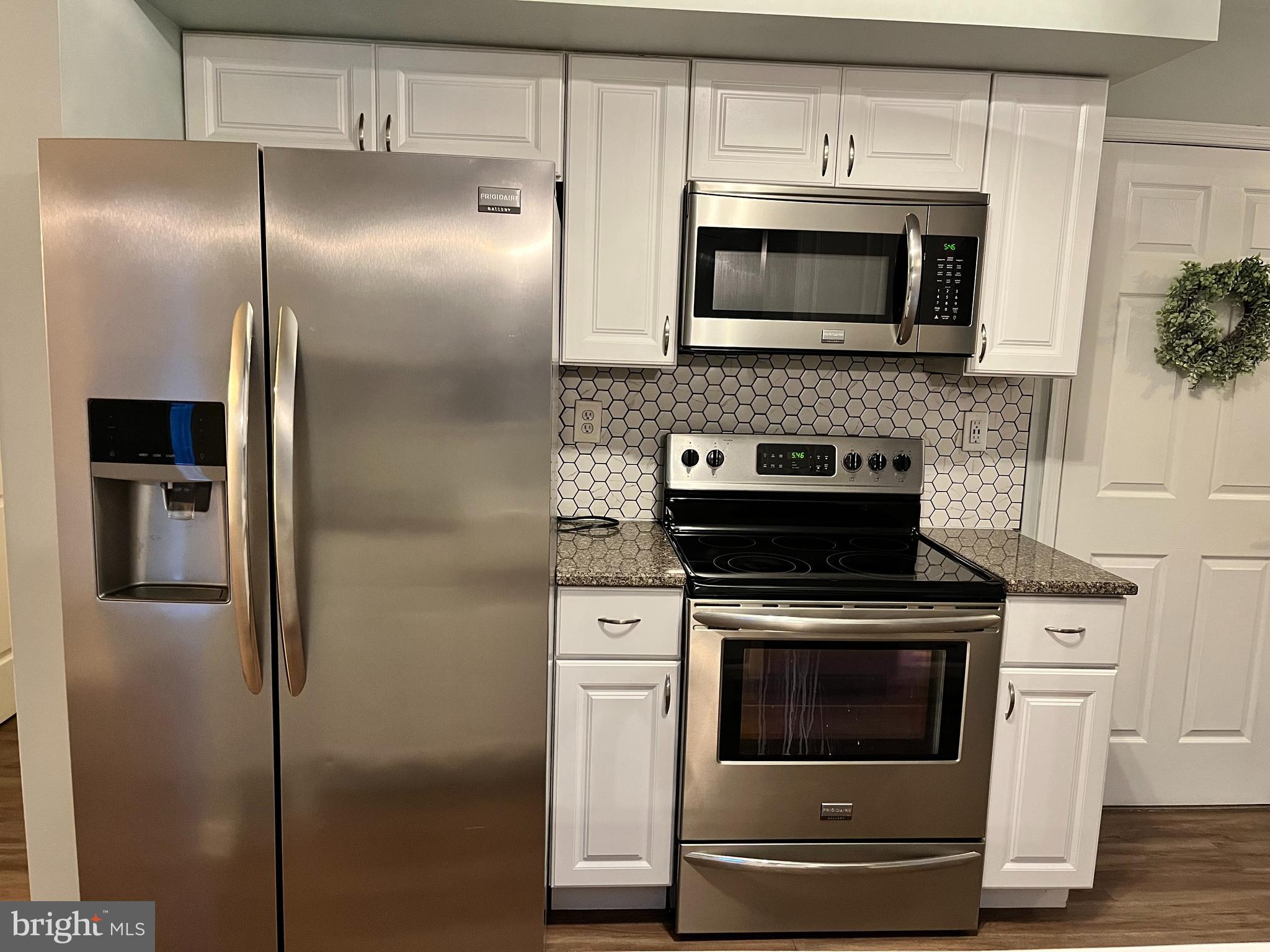 100 ACRE WOODS - Residential