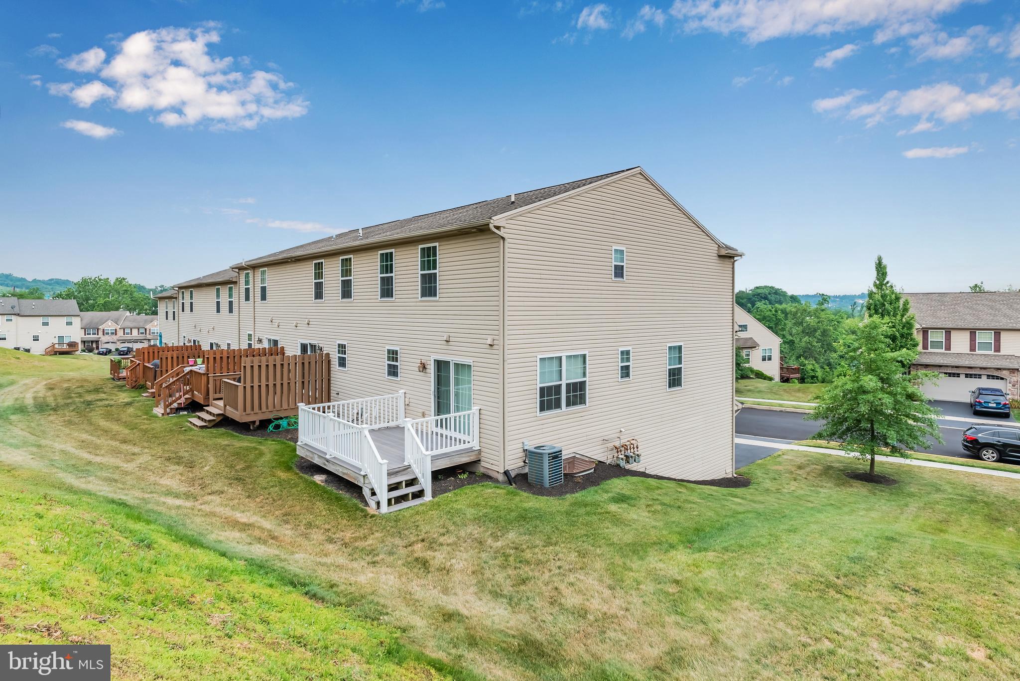 WEATHERSTONE - Residential