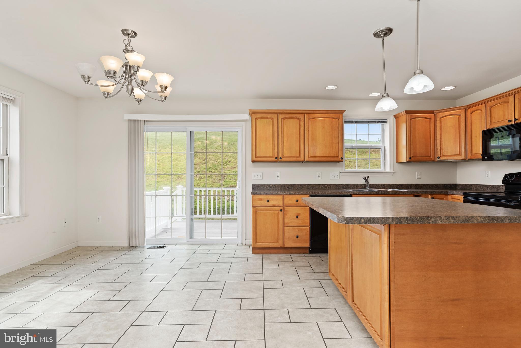 WEATHERSTONE - Residential