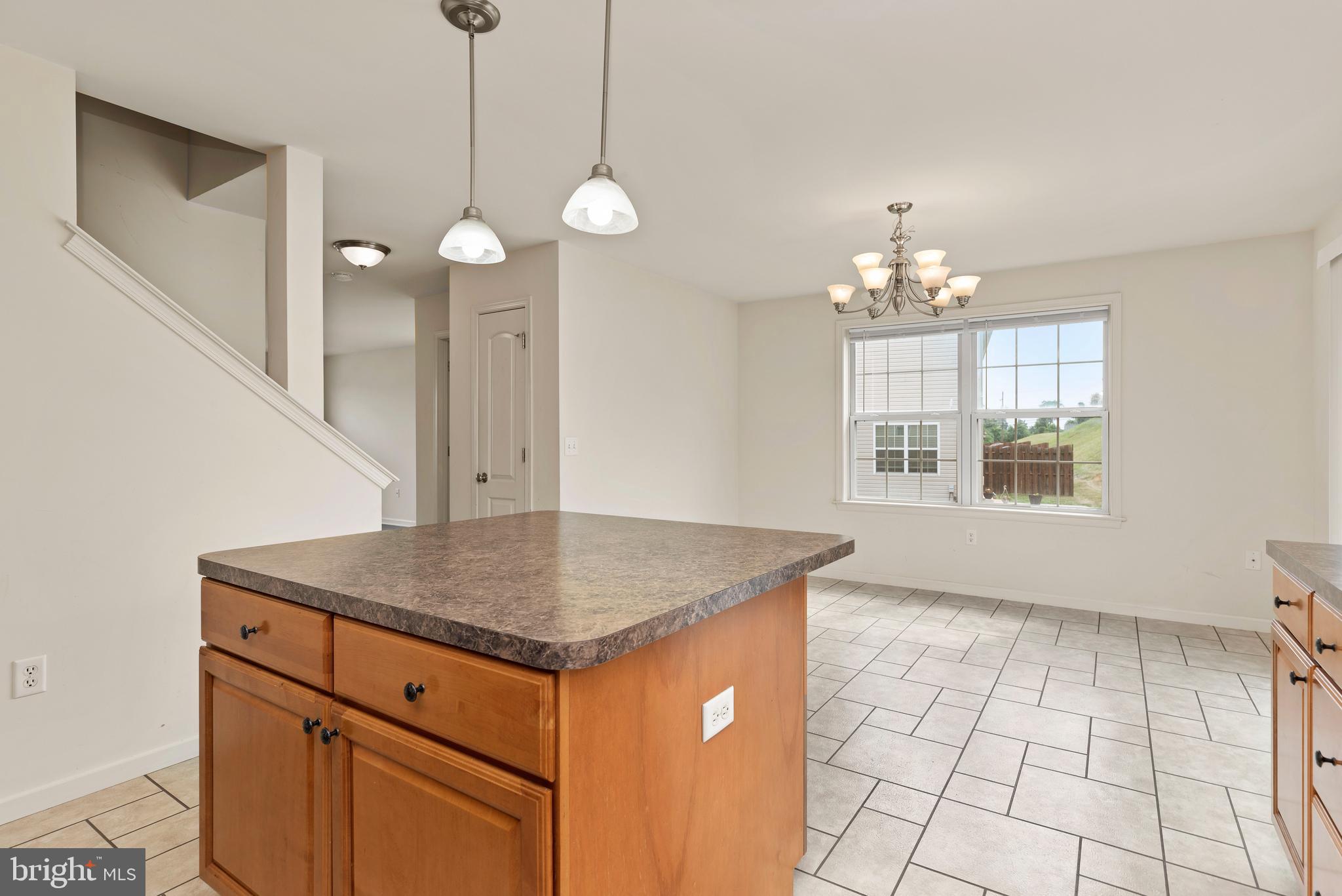 WEATHERSTONE - Residential