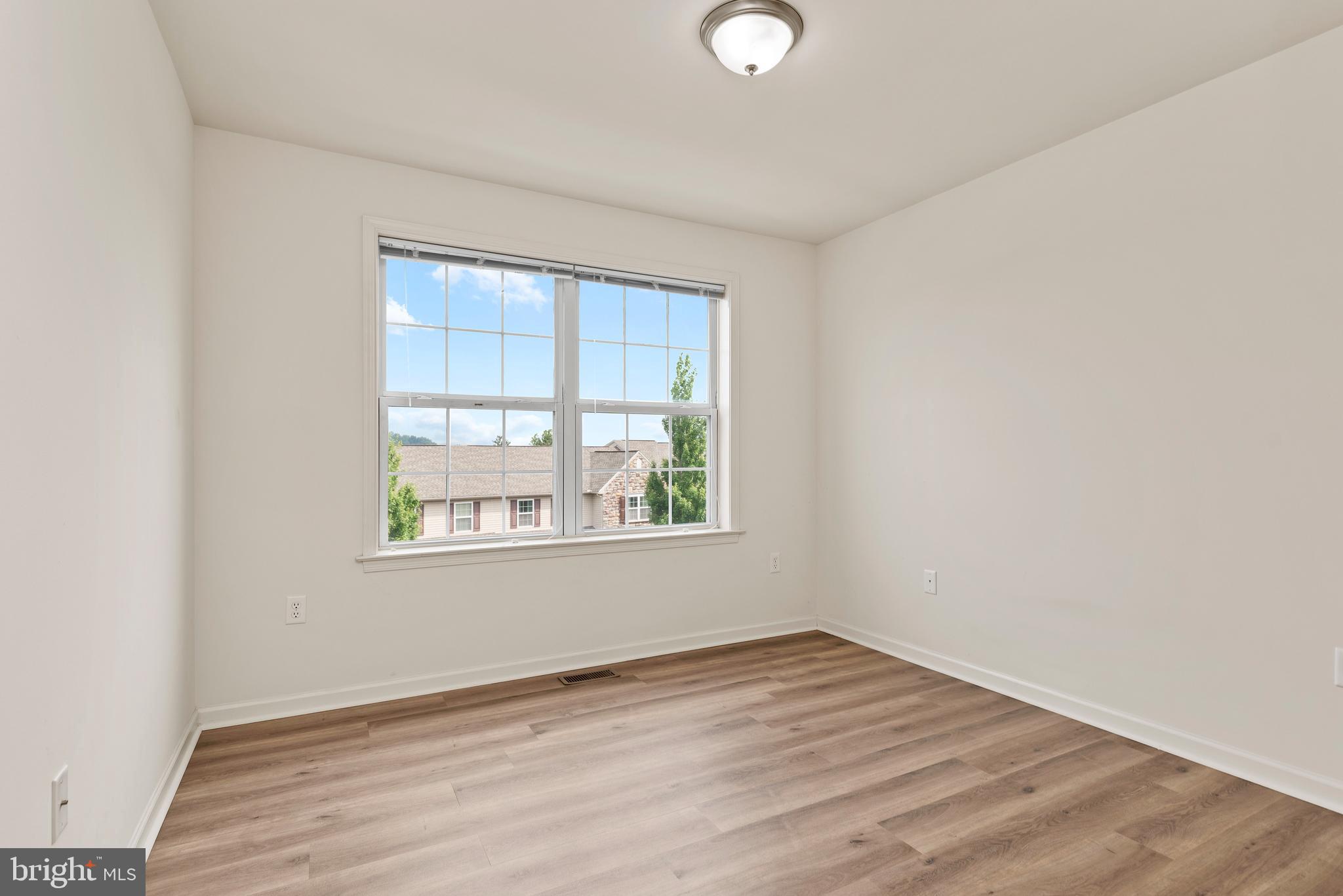 WEATHERSTONE - Residential