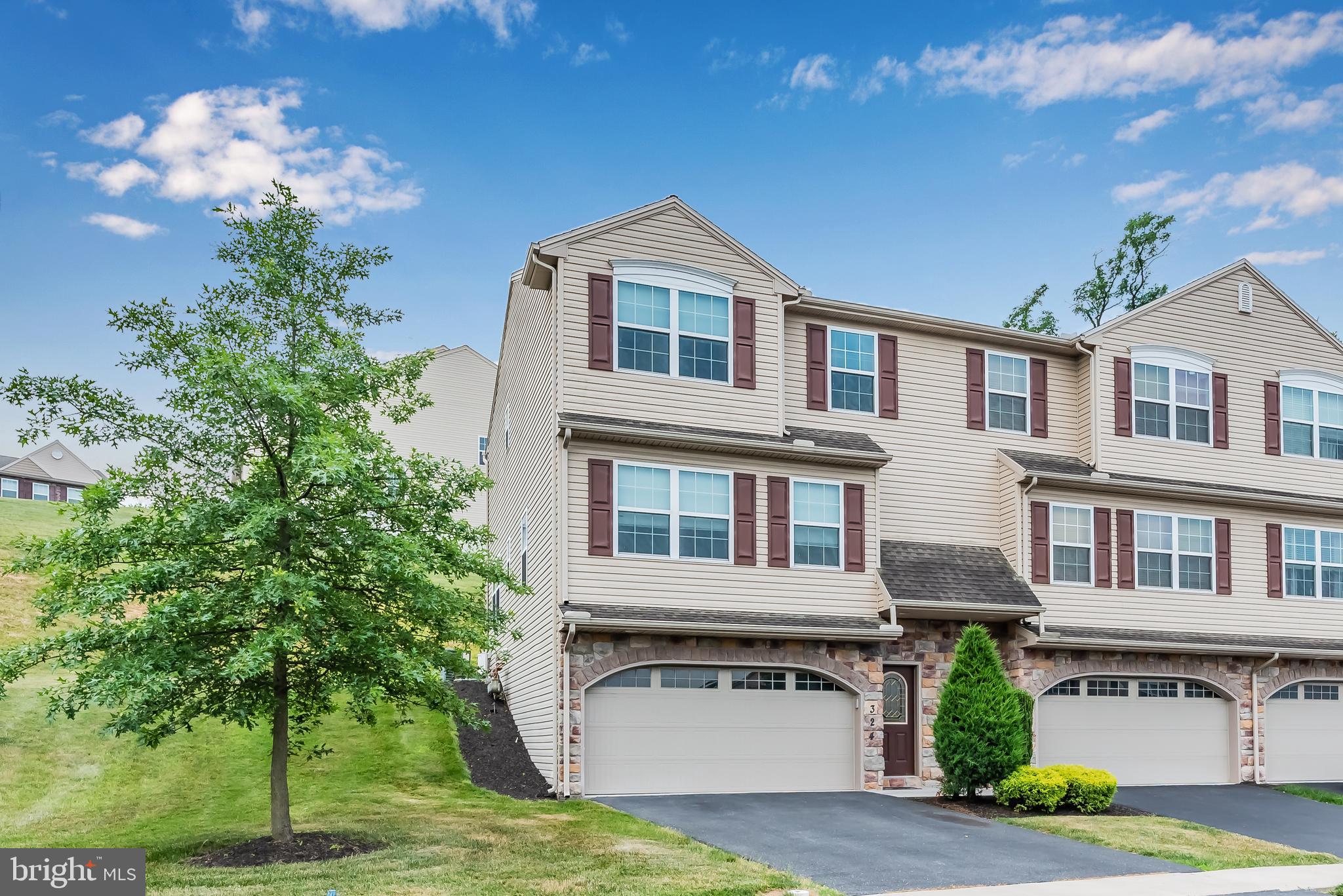 WEATHERSTONE - Residential