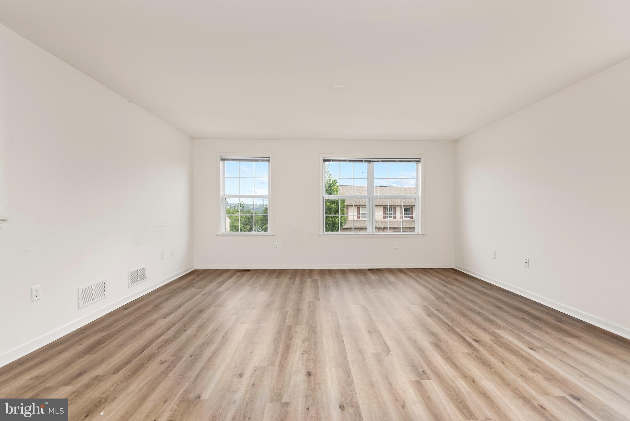 WEATHERSTONE - Residential