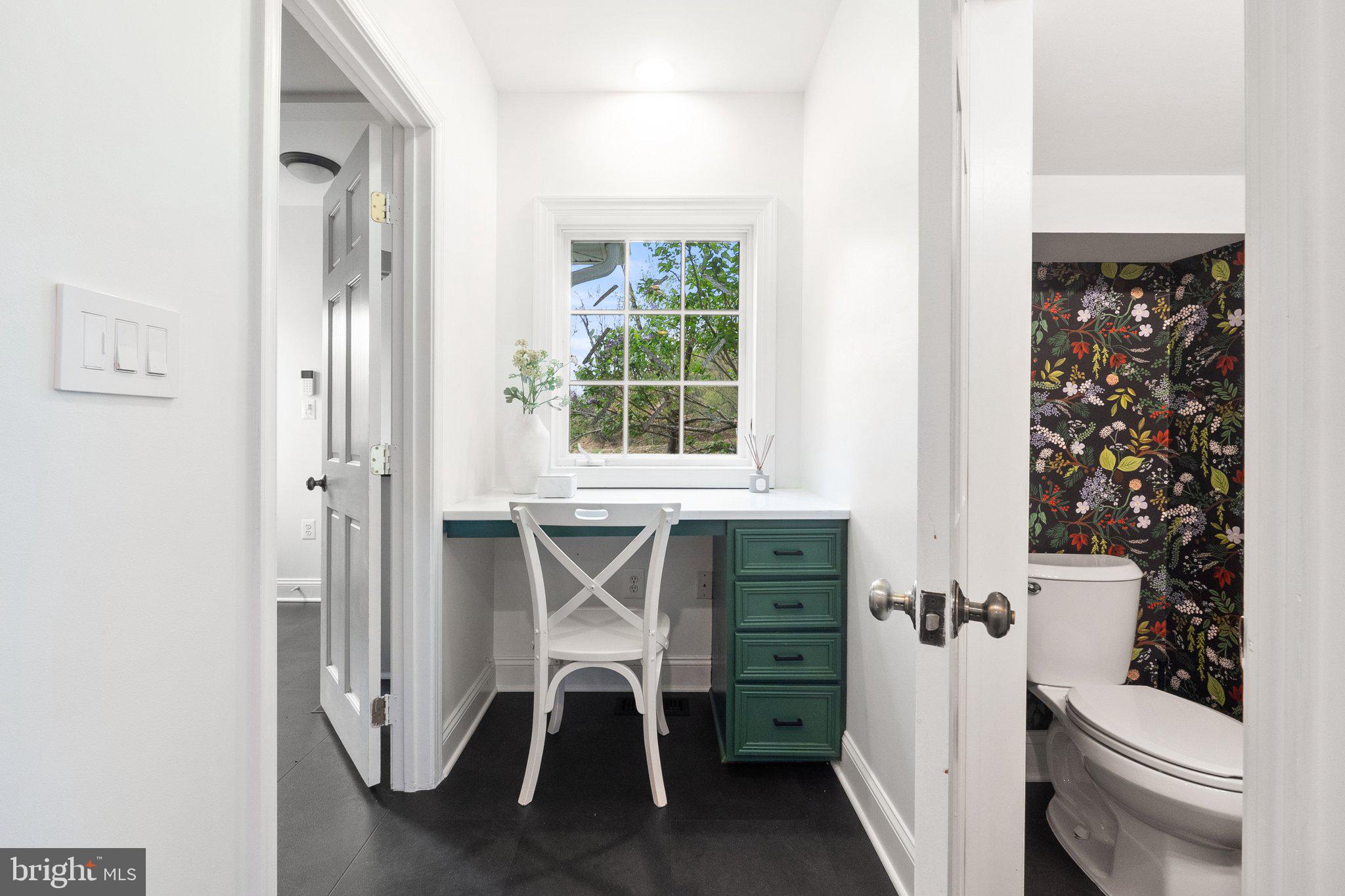 LEESBURG - Residential