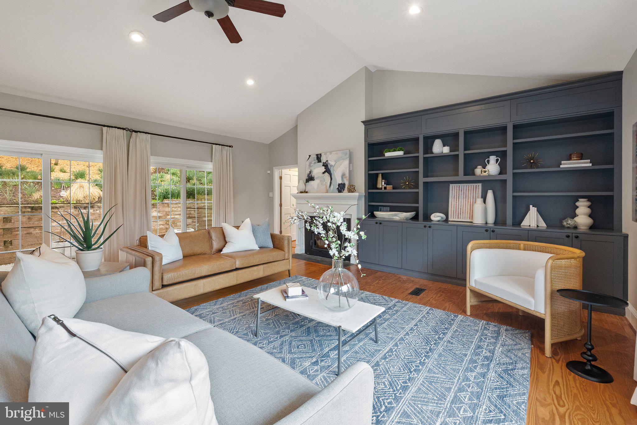 LEESBURG - Residential