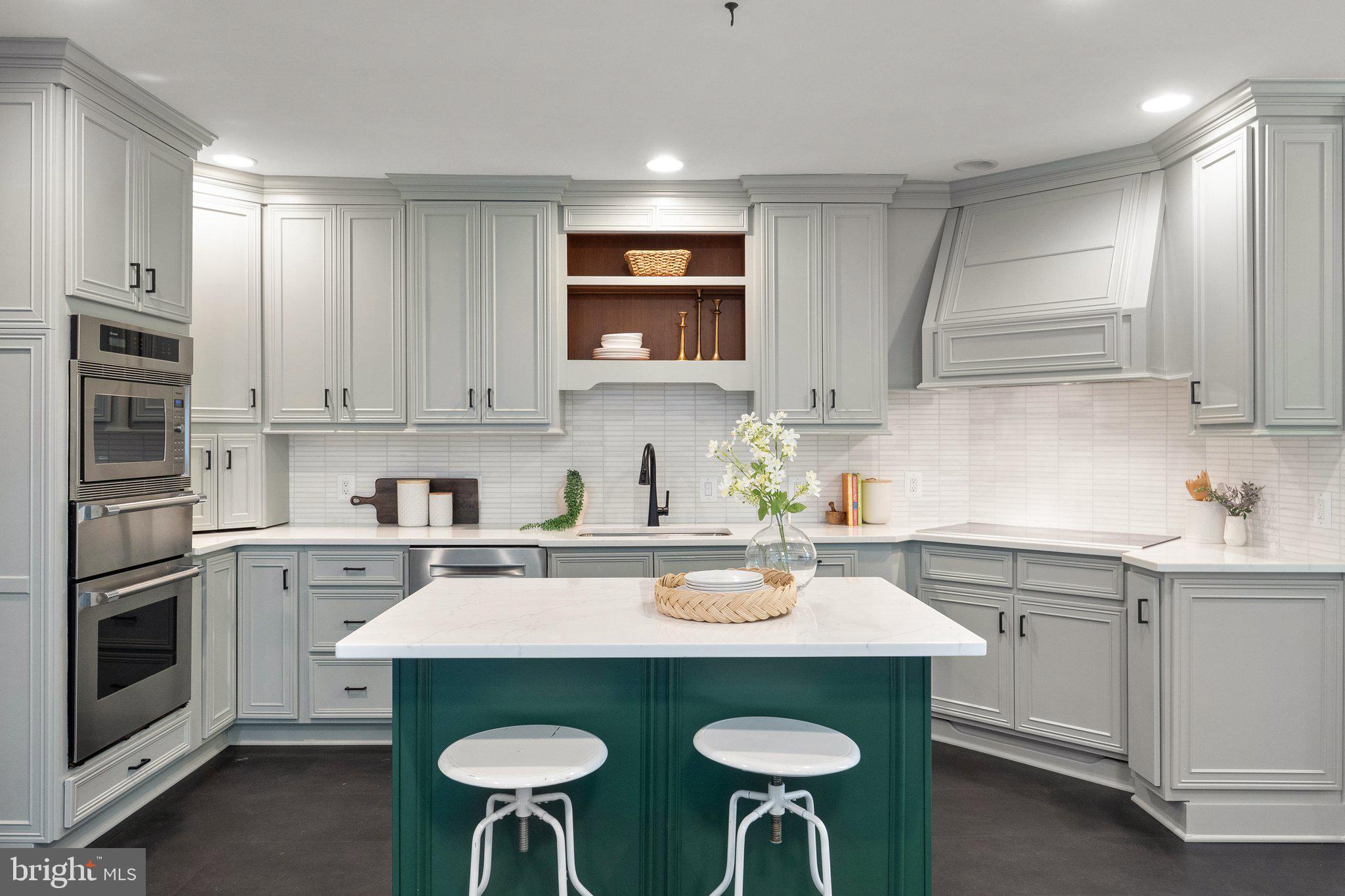 LEESBURG - Residential