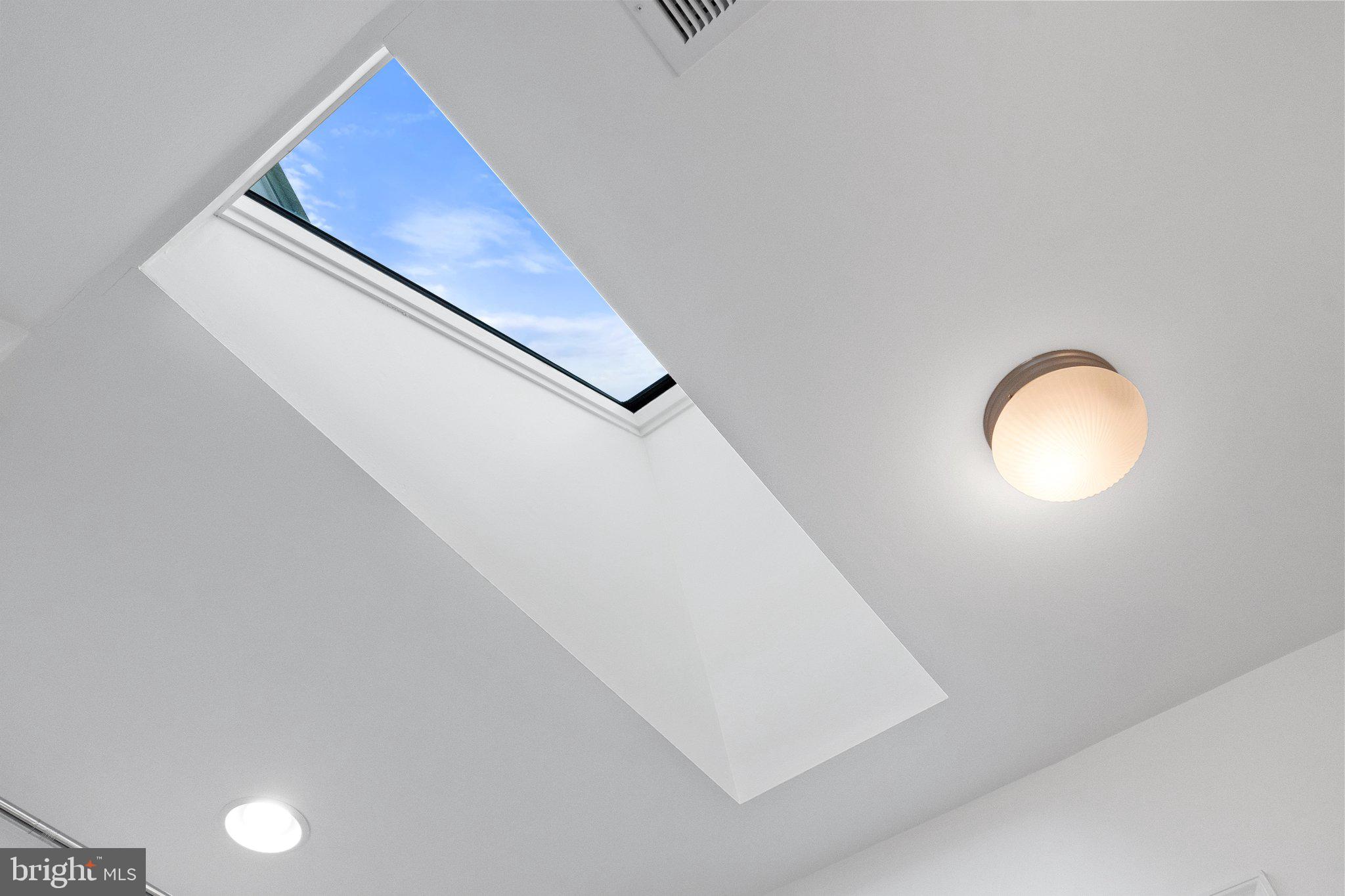 LEESBURG - Residential