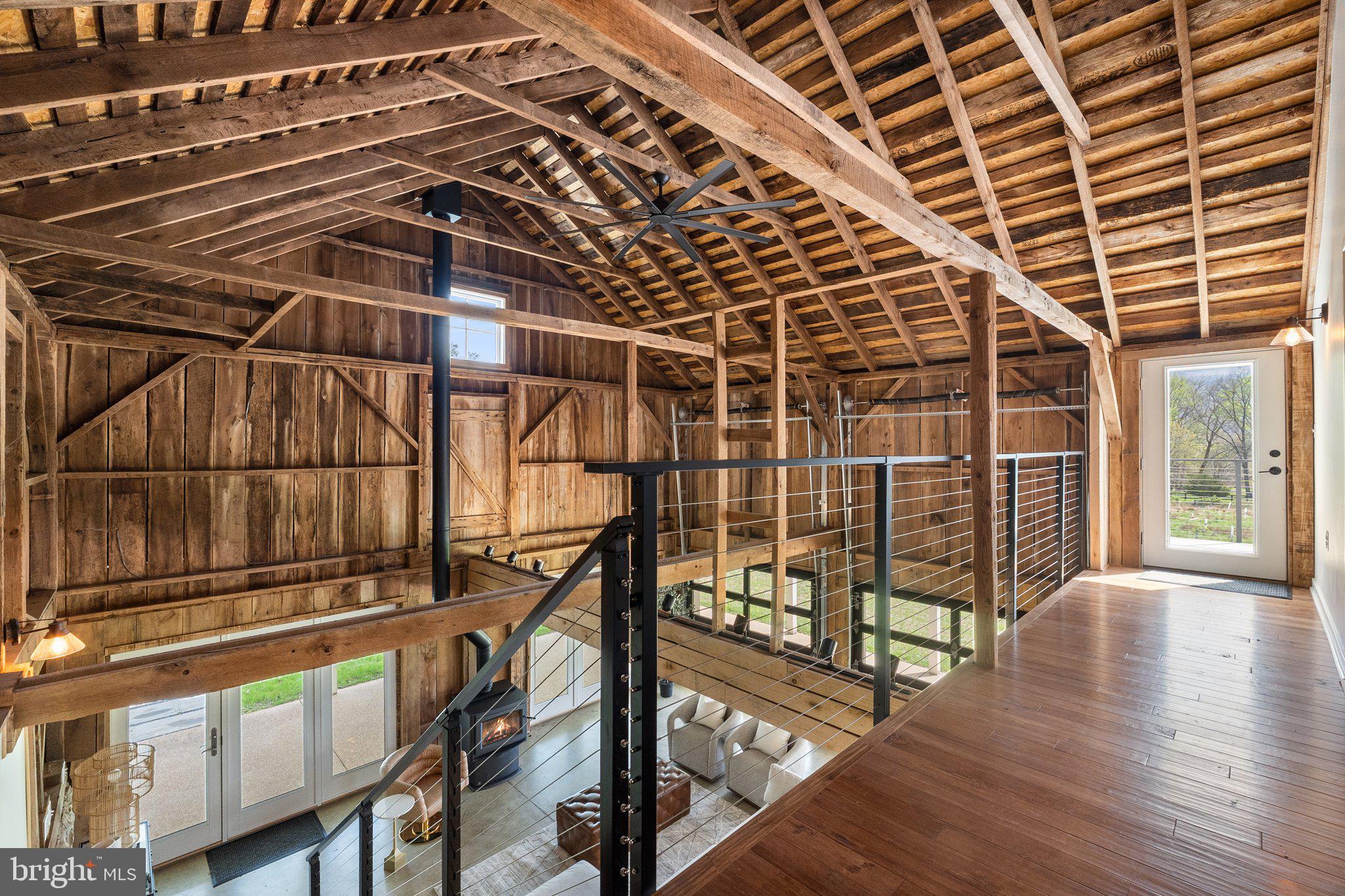 LEESBURG - Residential