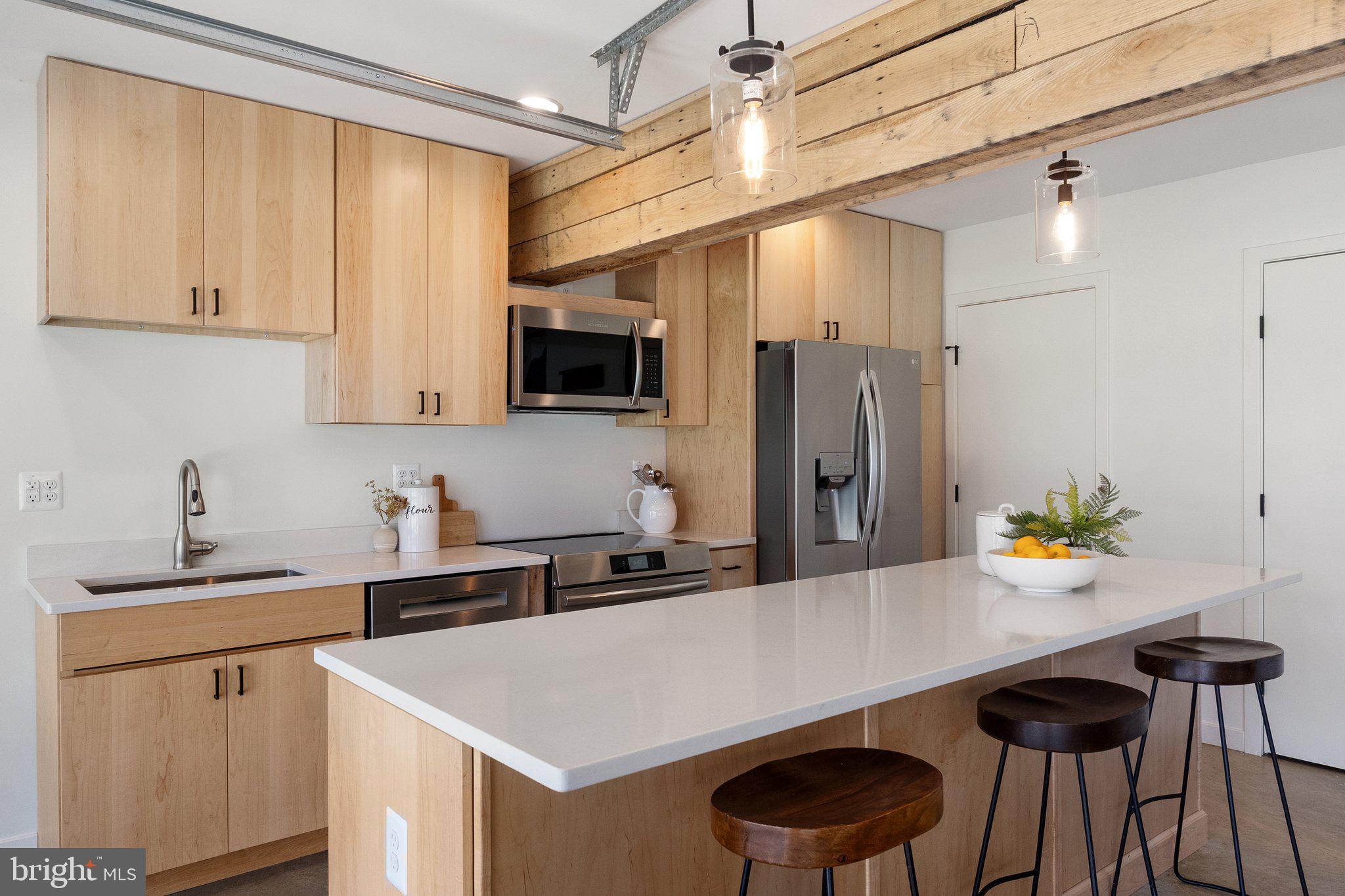 LEESBURG - Residential