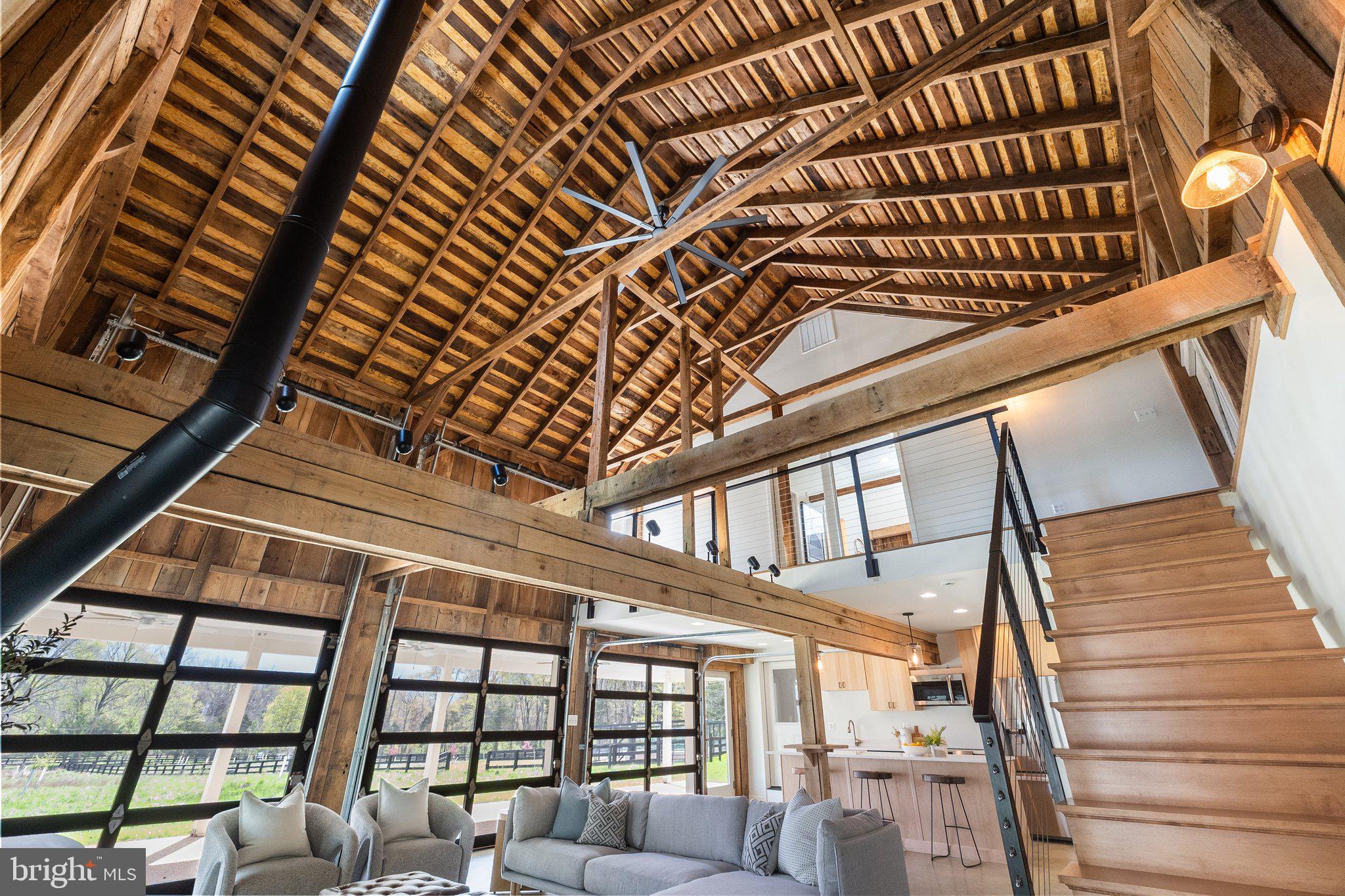 LEESBURG - Residential