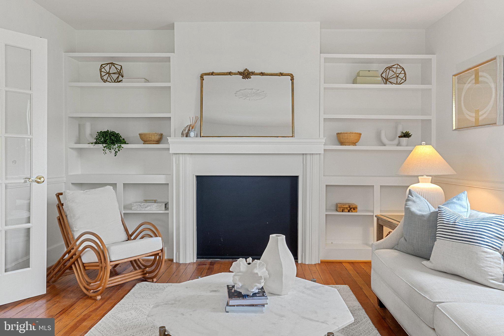 LEESBURG - Residential