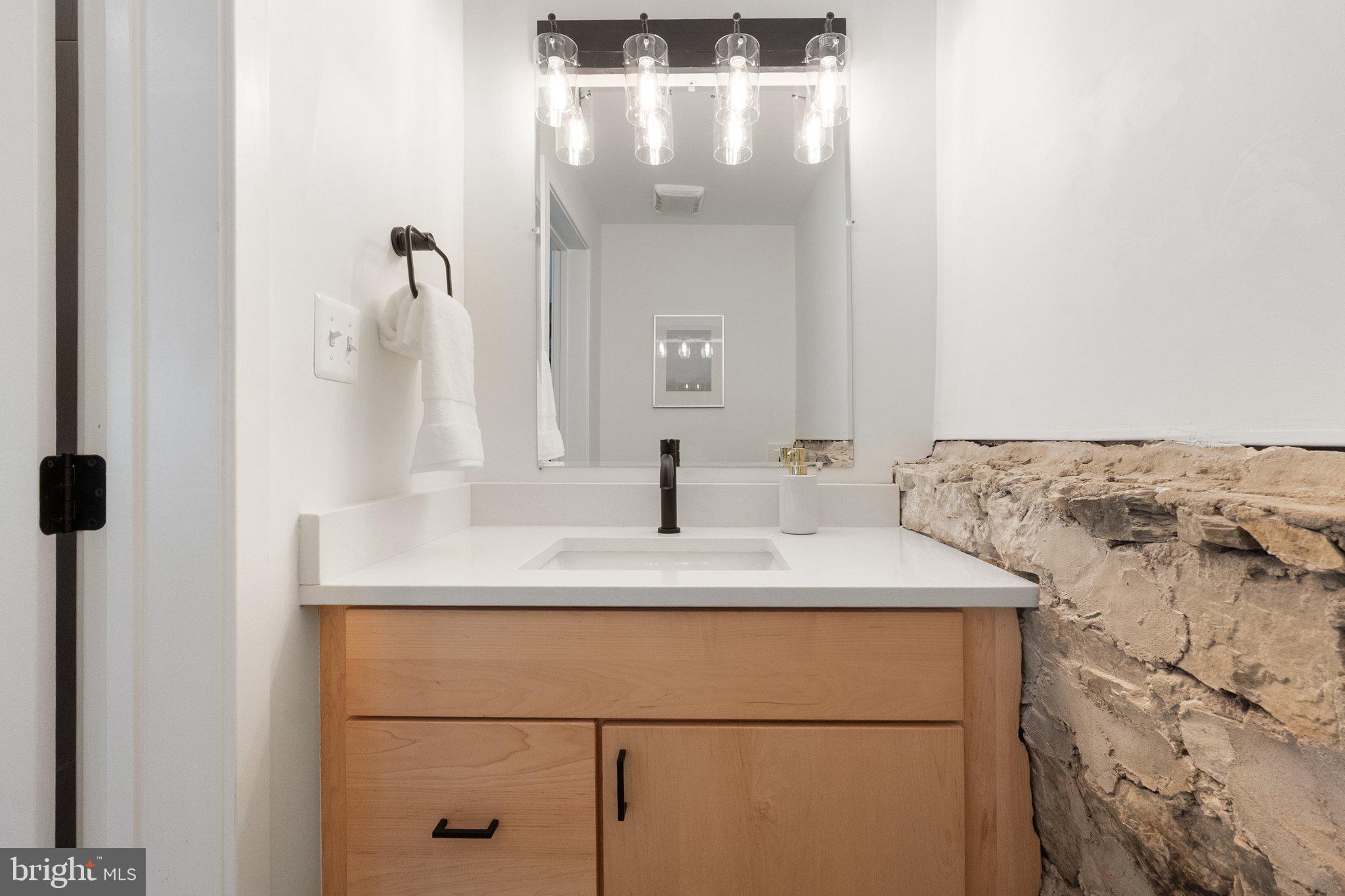 LEESBURG - Residential