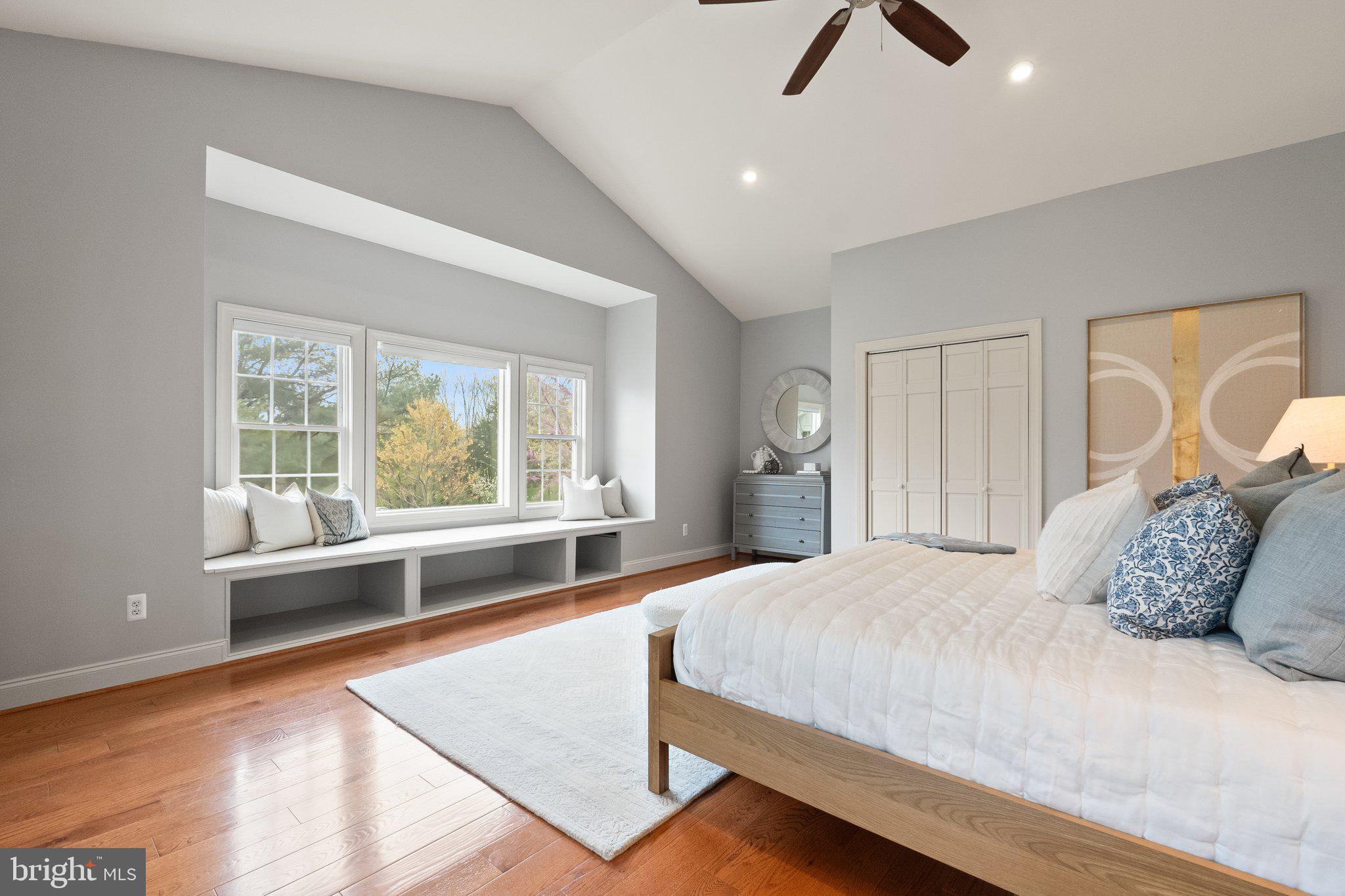 LEESBURG - Residential