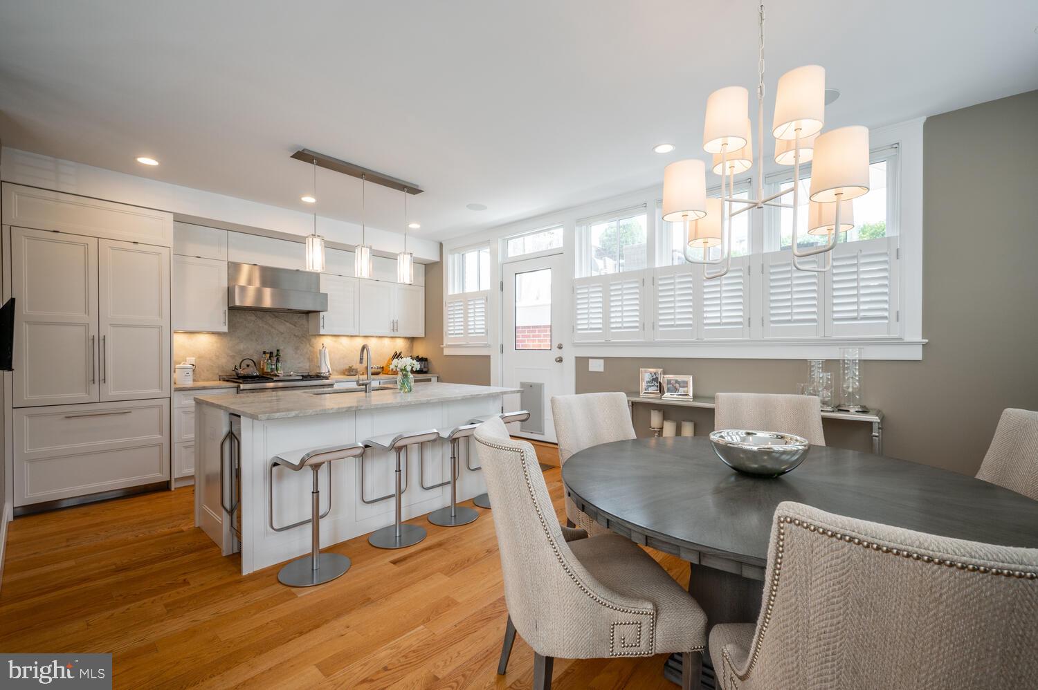 OLD TOWN ALEXANDRIA - Residential