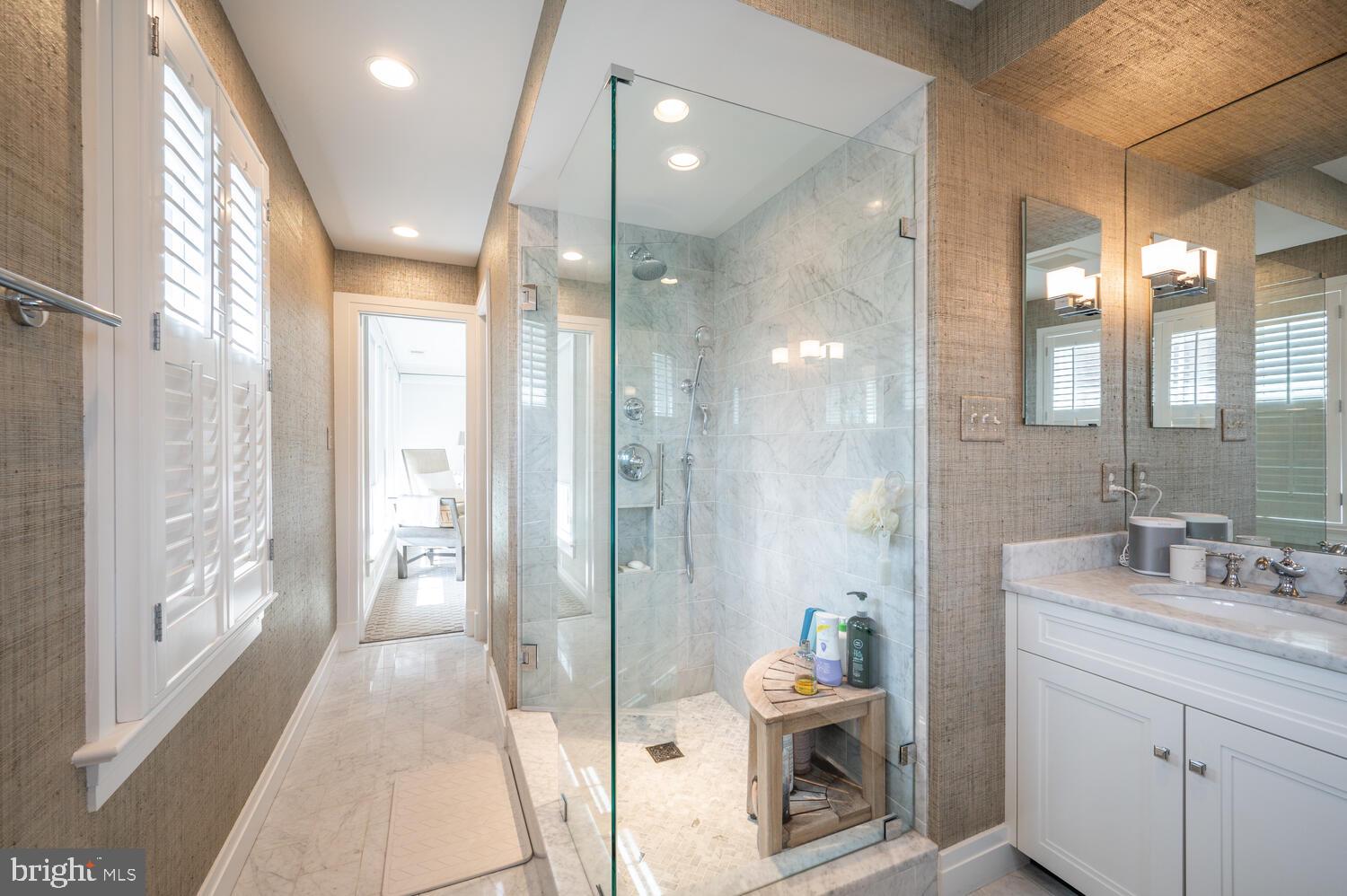 OLD TOWN ALEXANDRIA - Residential