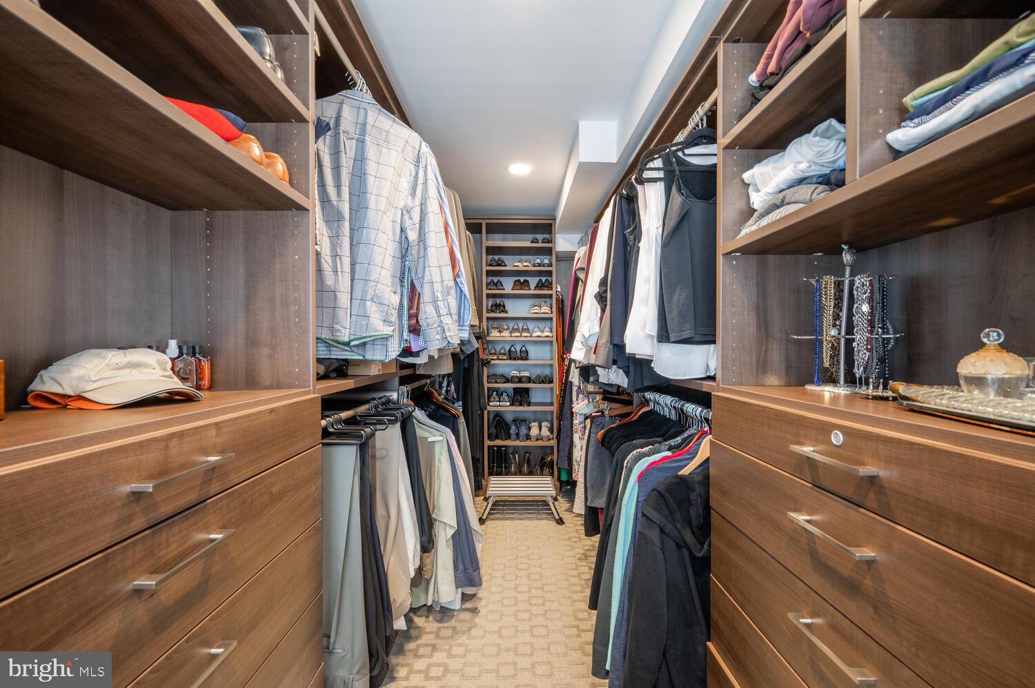 OLD TOWN ALEXANDRIA - Residential