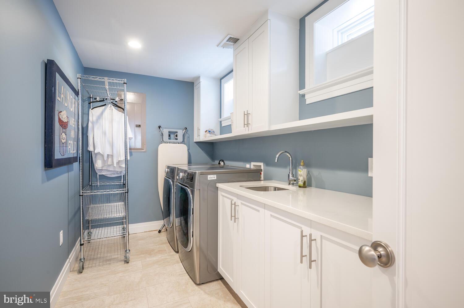 OLD TOWN ALEXANDRIA - Residential