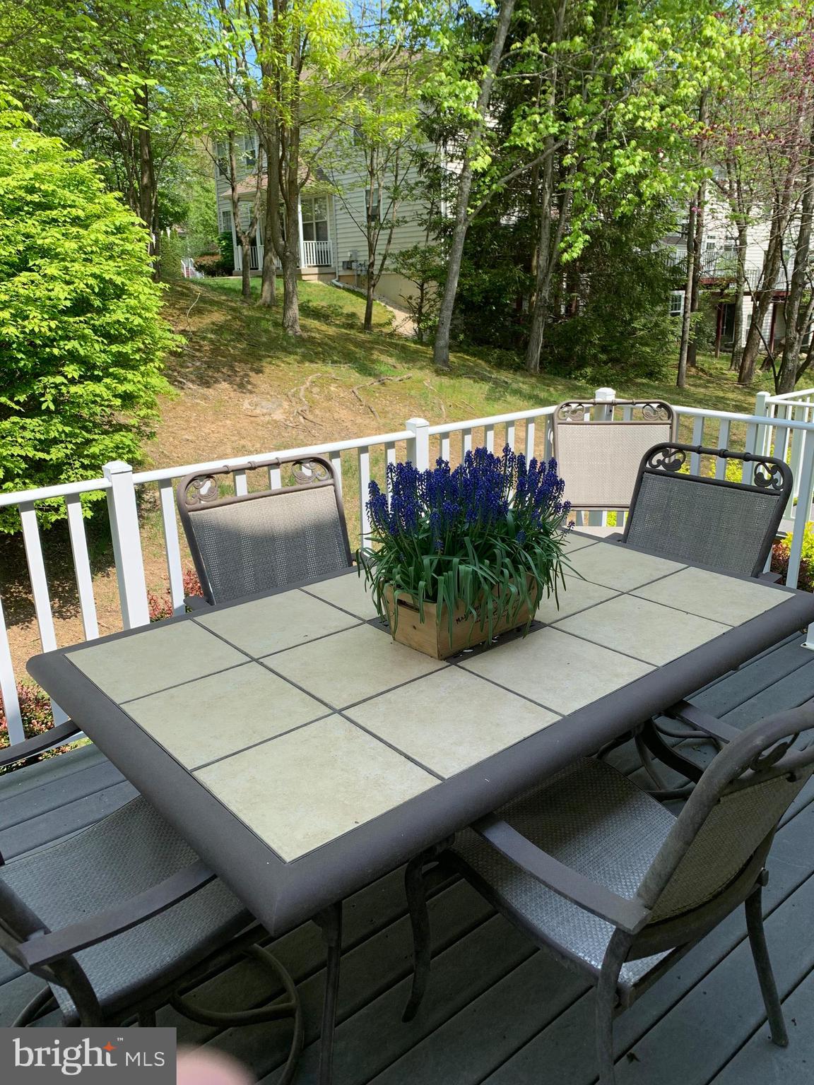 CHARLESTOWN OAKS - Residential