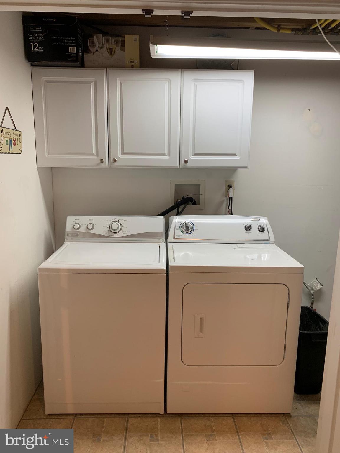 CHARLESTOWN OAKS - Residential