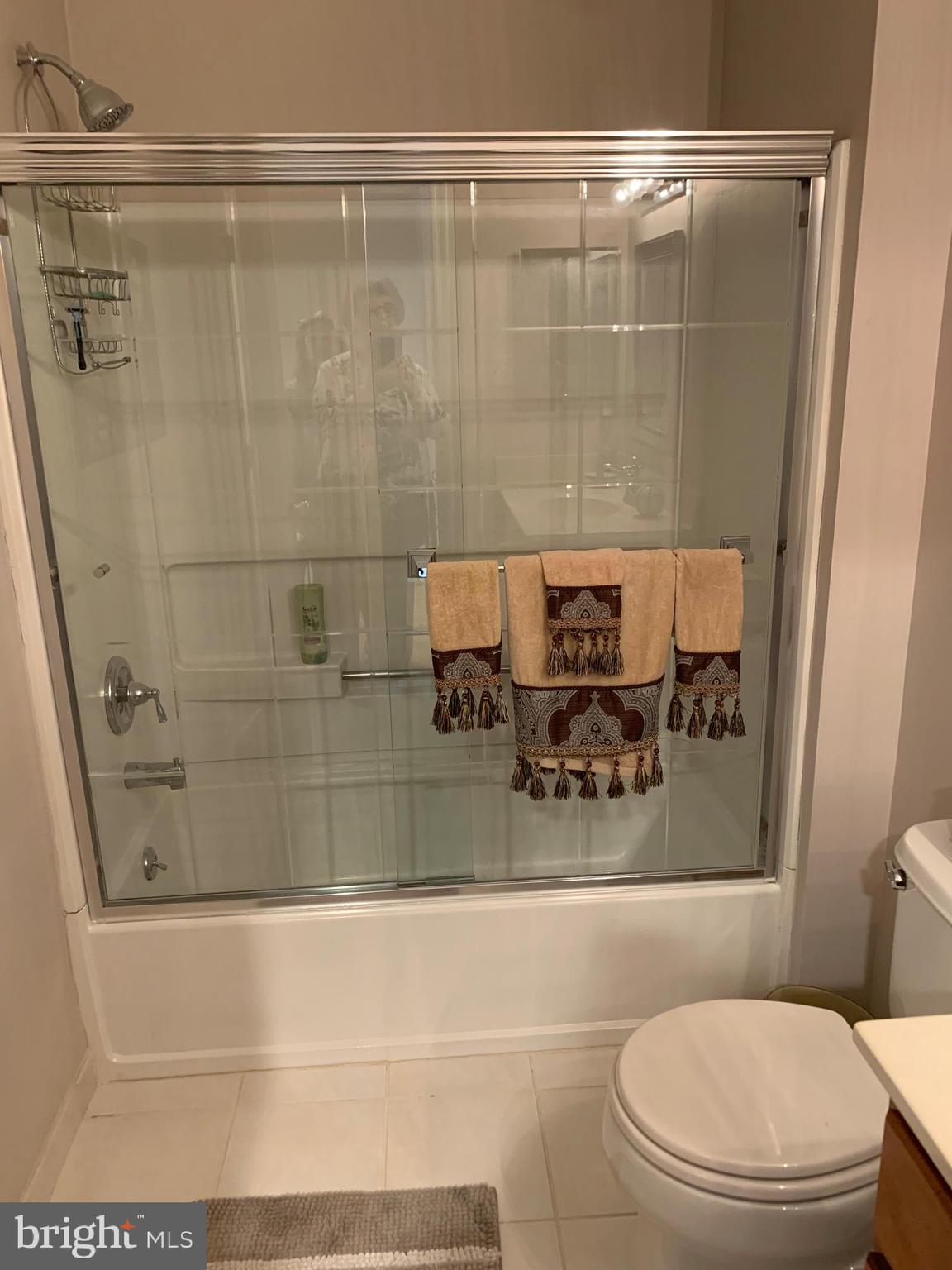 CHARLESTOWN OAKS - Residential