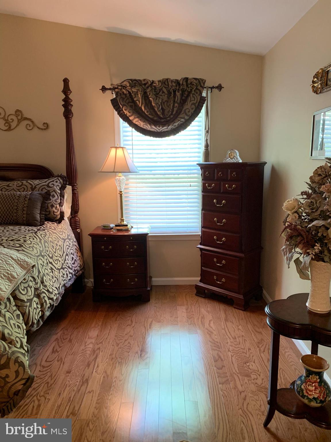 CHARLESTOWN OAKS - Residential