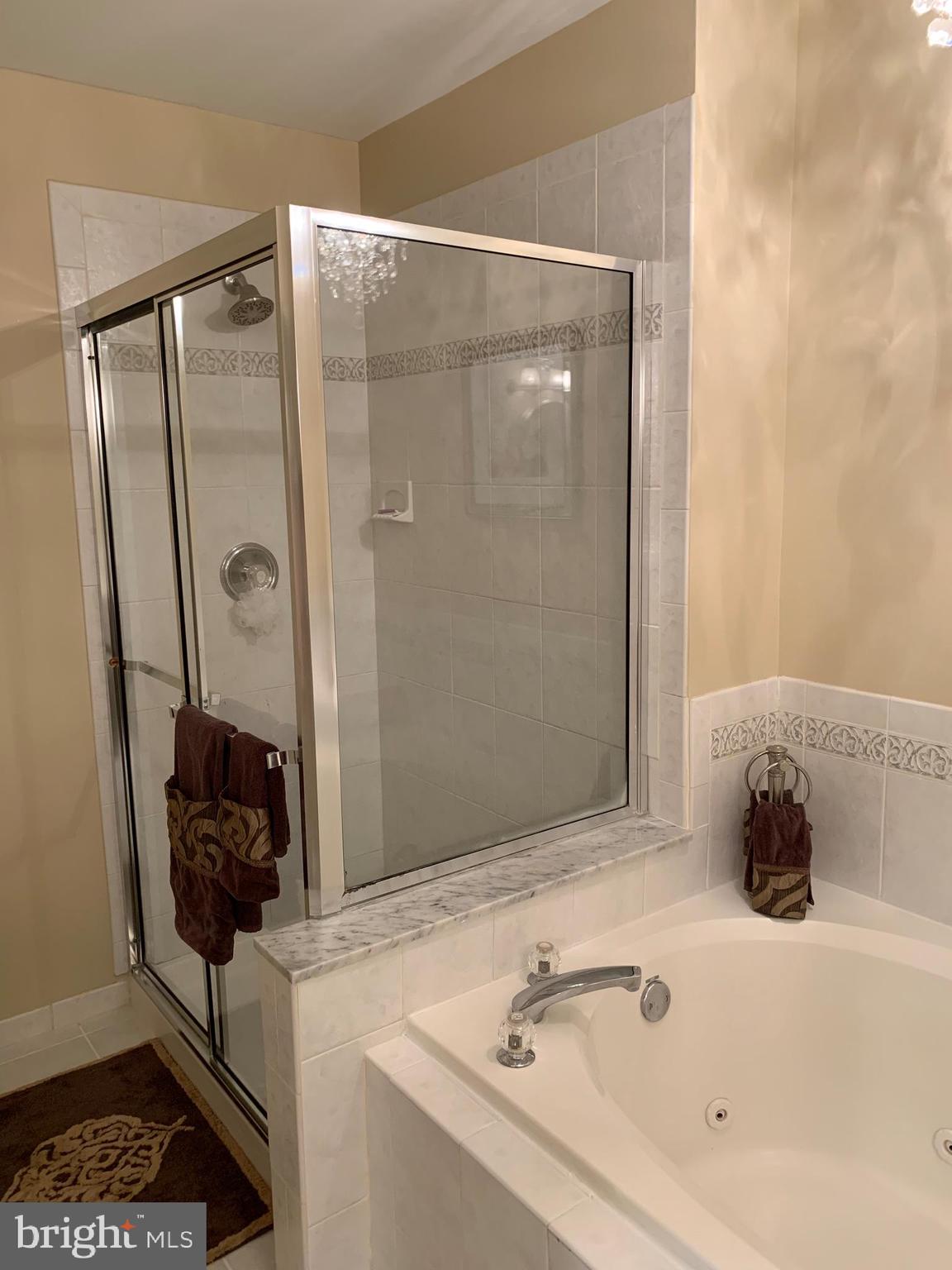 CHARLESTOWN OAKS - Residential