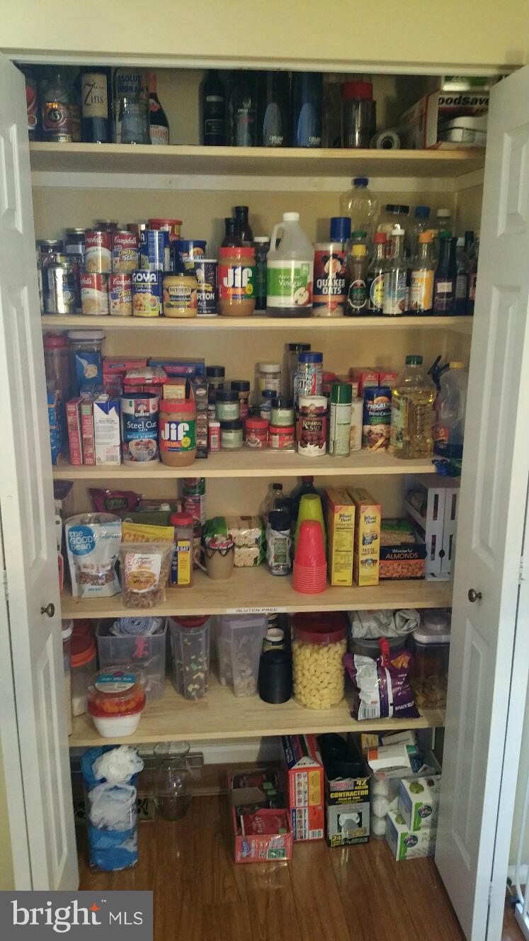 PINEY ORCHARD - Residential