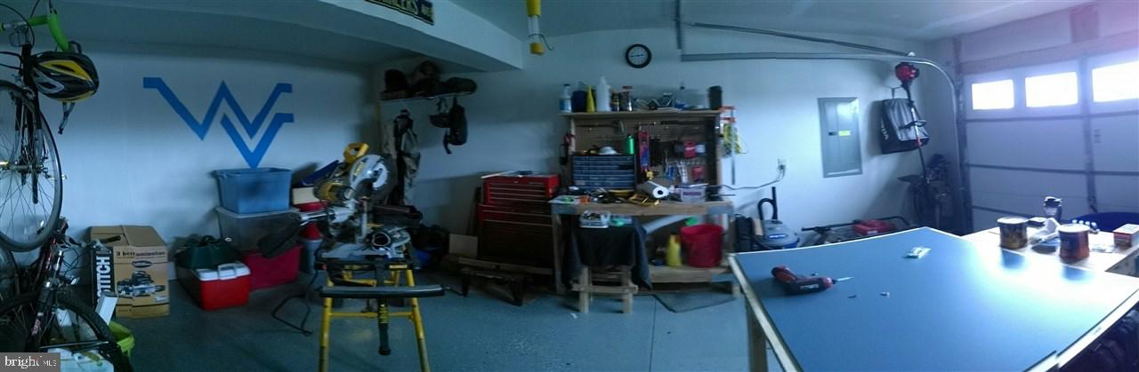 ENCLAVE AT HUNTER CREEK - Residential