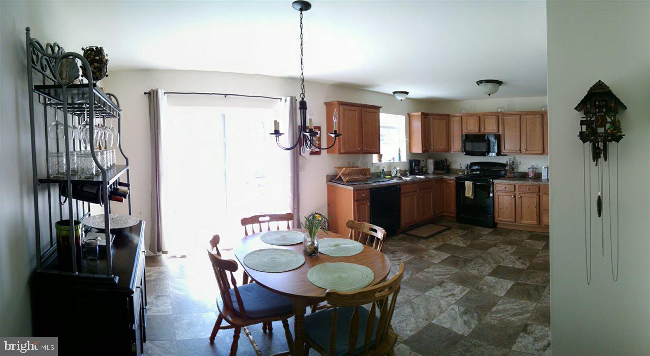 ENCLAVE AT HUNTER CREEK - Residential