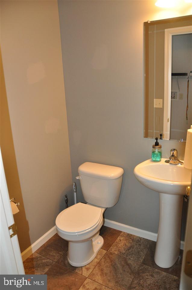 ENCLAVE AT HUNTER CREEK - Residential