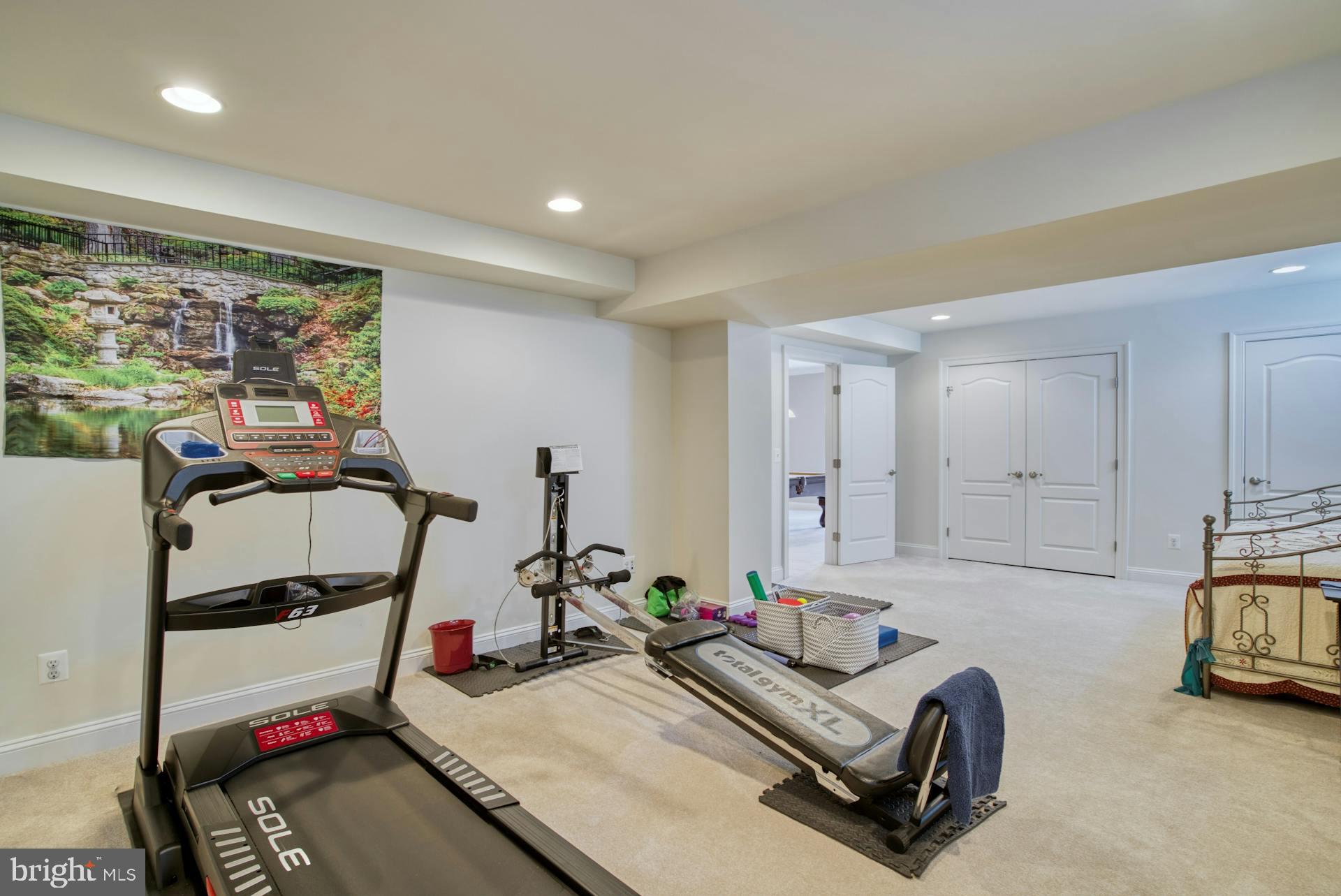 DOMINION VALLEY COUNTRY CLUB - Residential