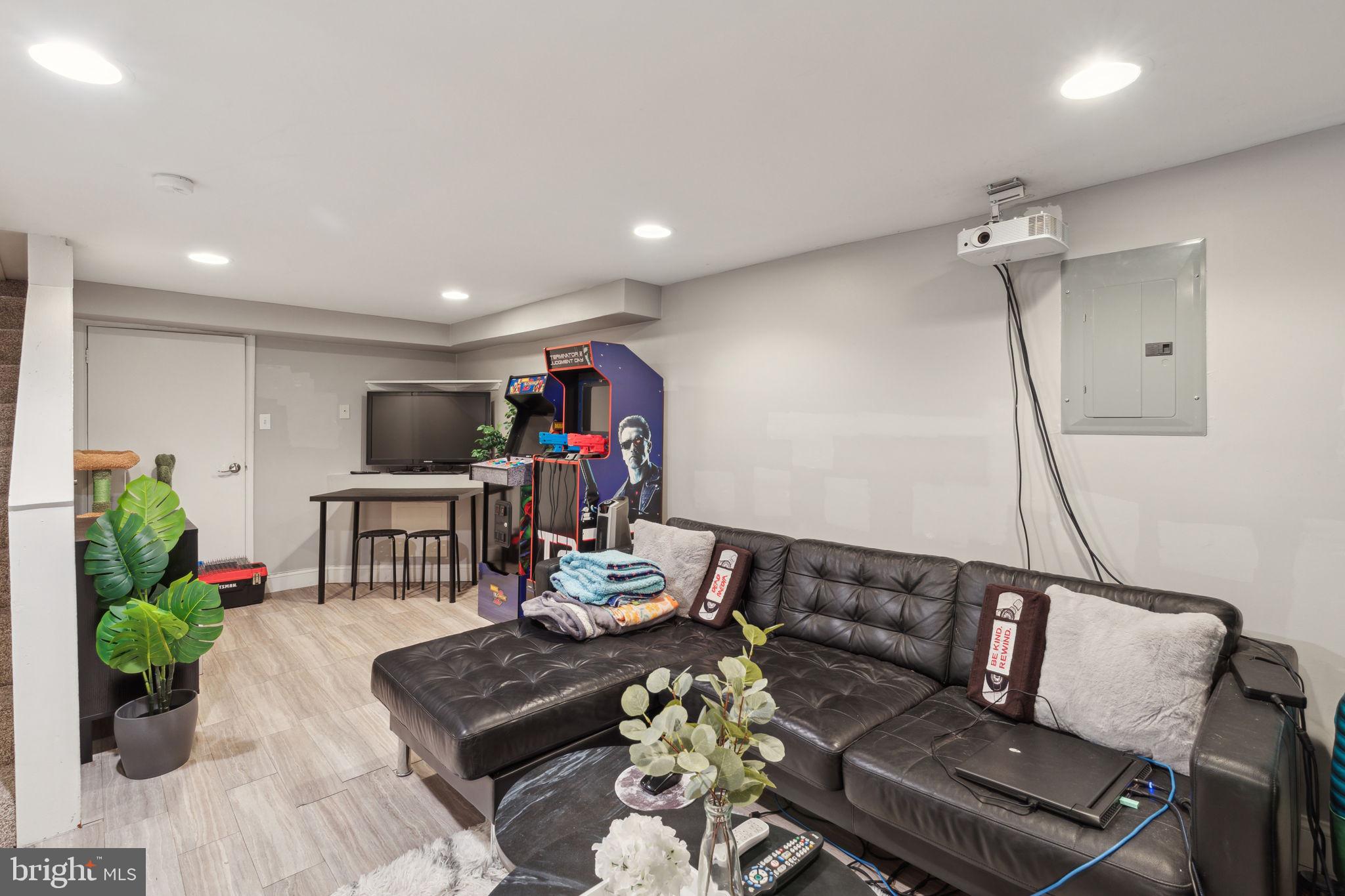 WHITMAN - Residential