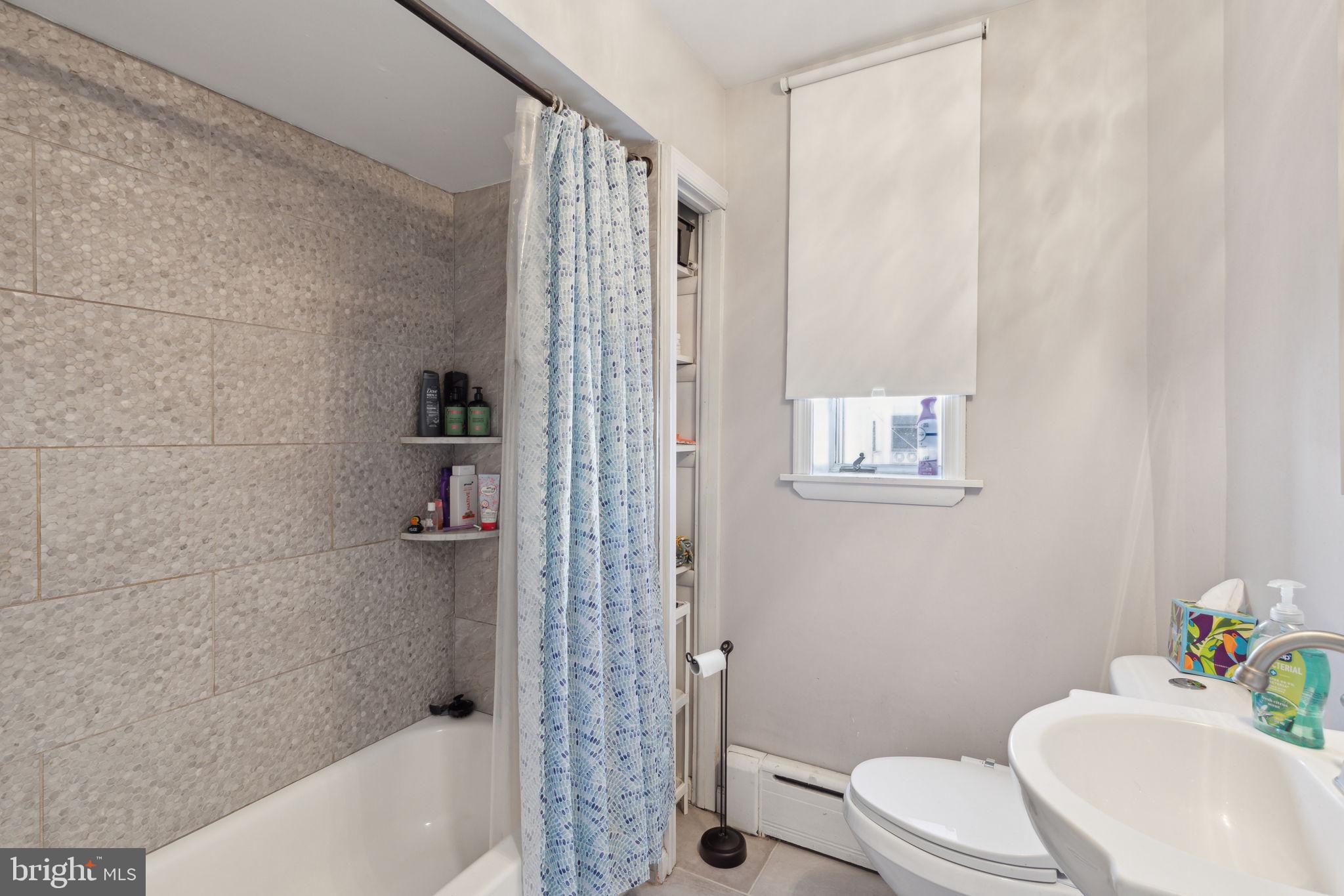 WHITMAN - Residential