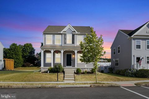 Photo of 118 Honeysuckle Drive, Marietta, PA 17547 (MLS # PALA2052656)