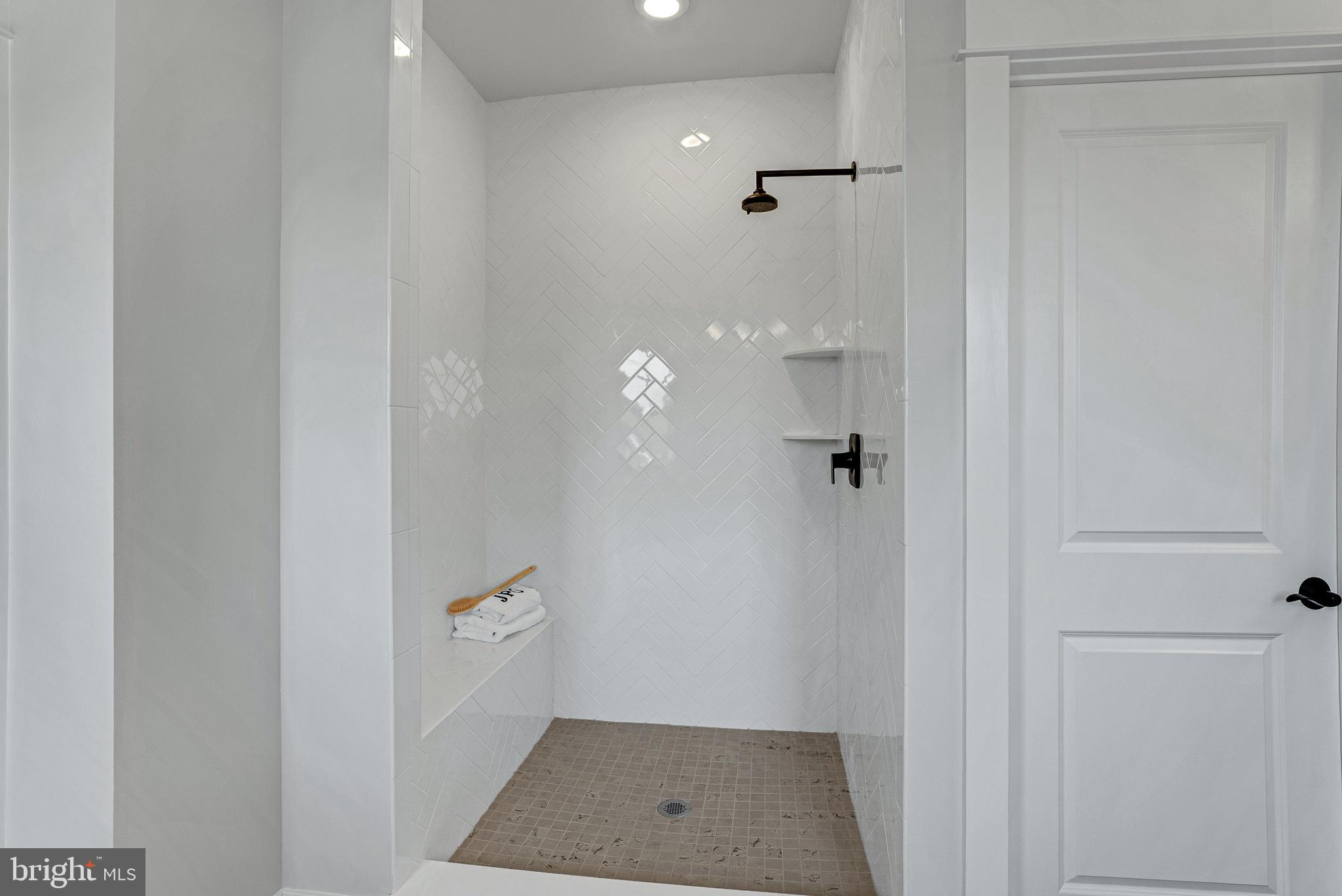 SPRING OAK - Residential