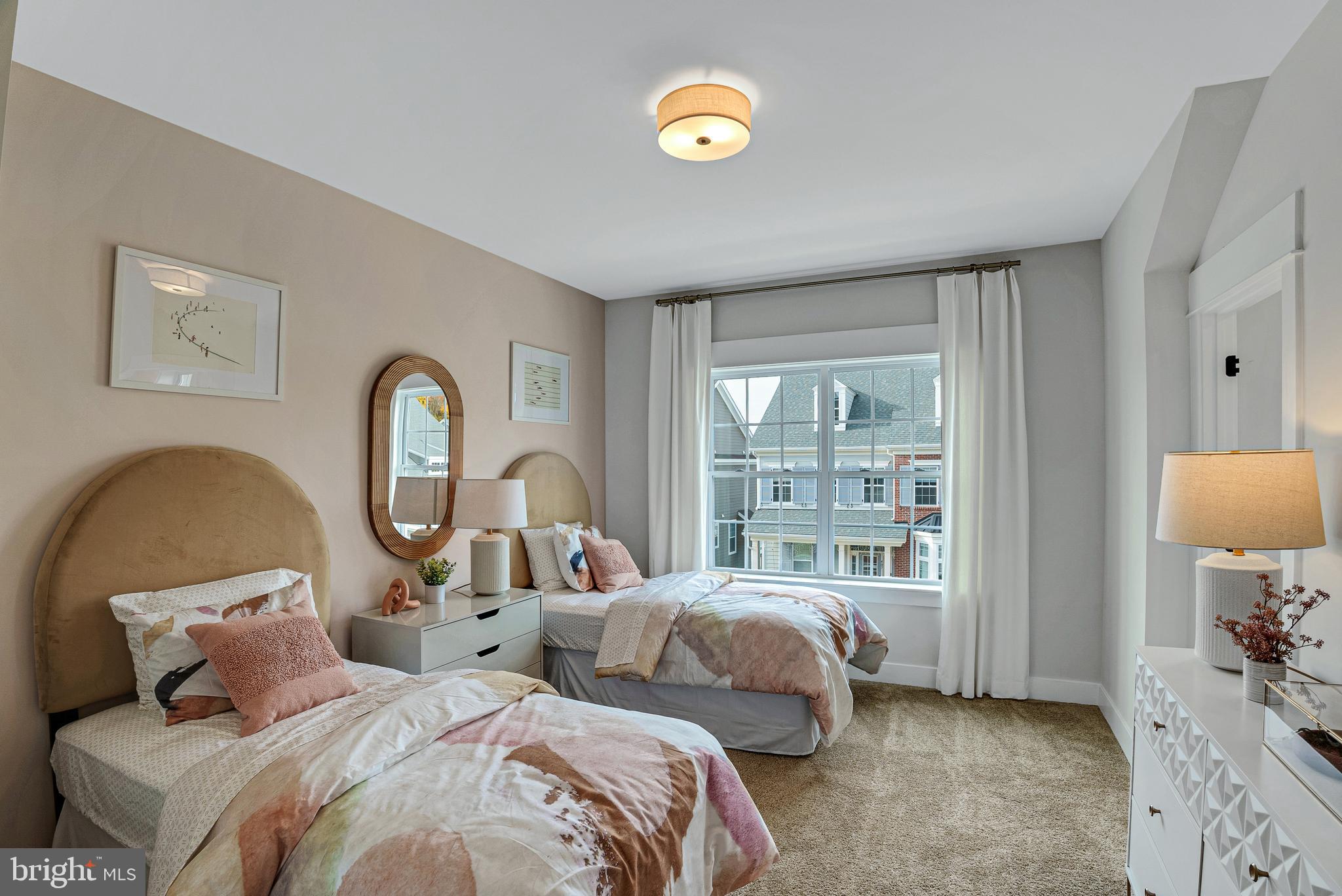 SPRING OAK - Residential