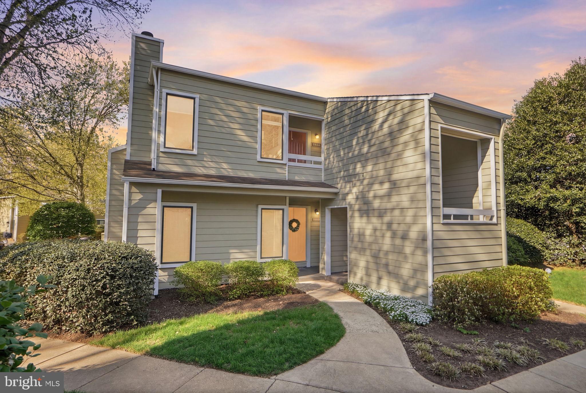 VILLA RIDGE CONDOMINIUMS - Residential