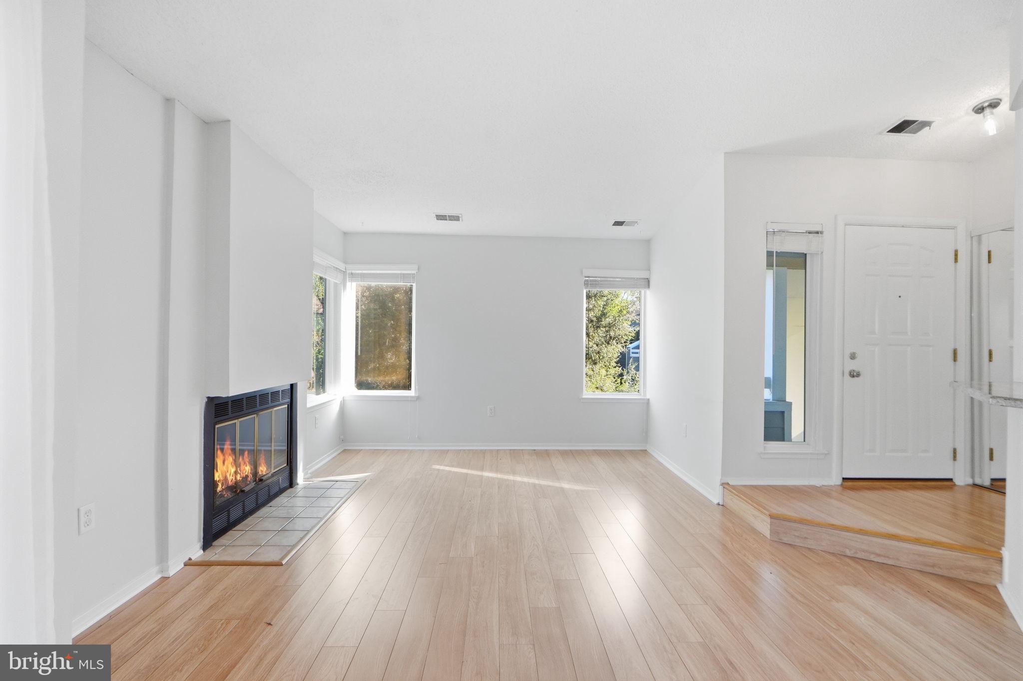 VILLA RIDGE CONDOMINIUMS - Residential